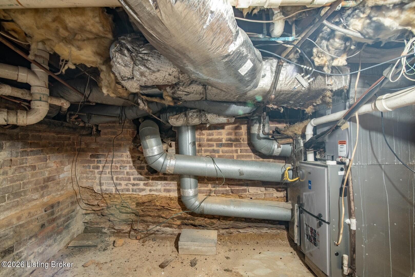 205 W Chestnut St Property Photo 27