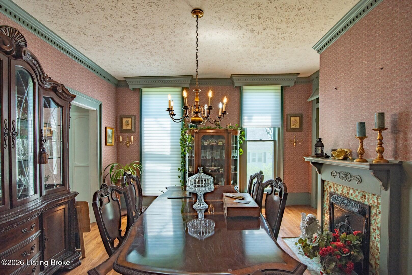 205 W Chestnut St Property Photo 35
