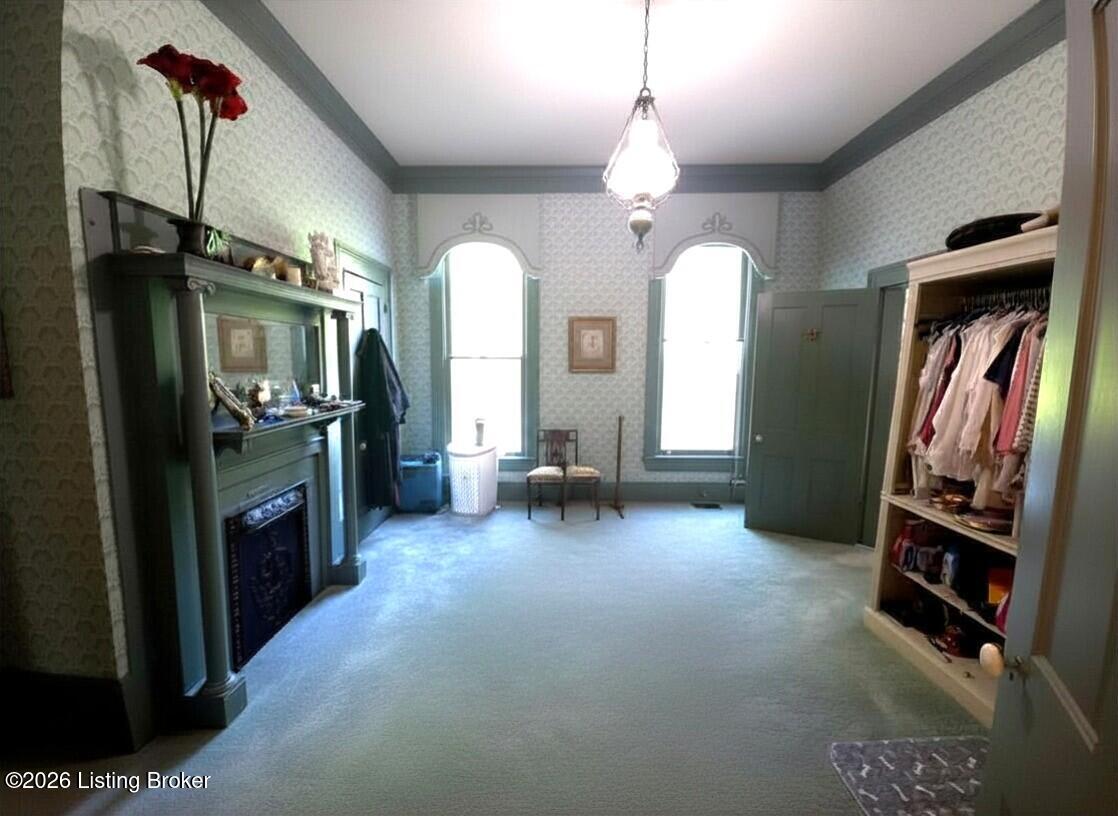 205 W Chestnut St Property Photo 47
