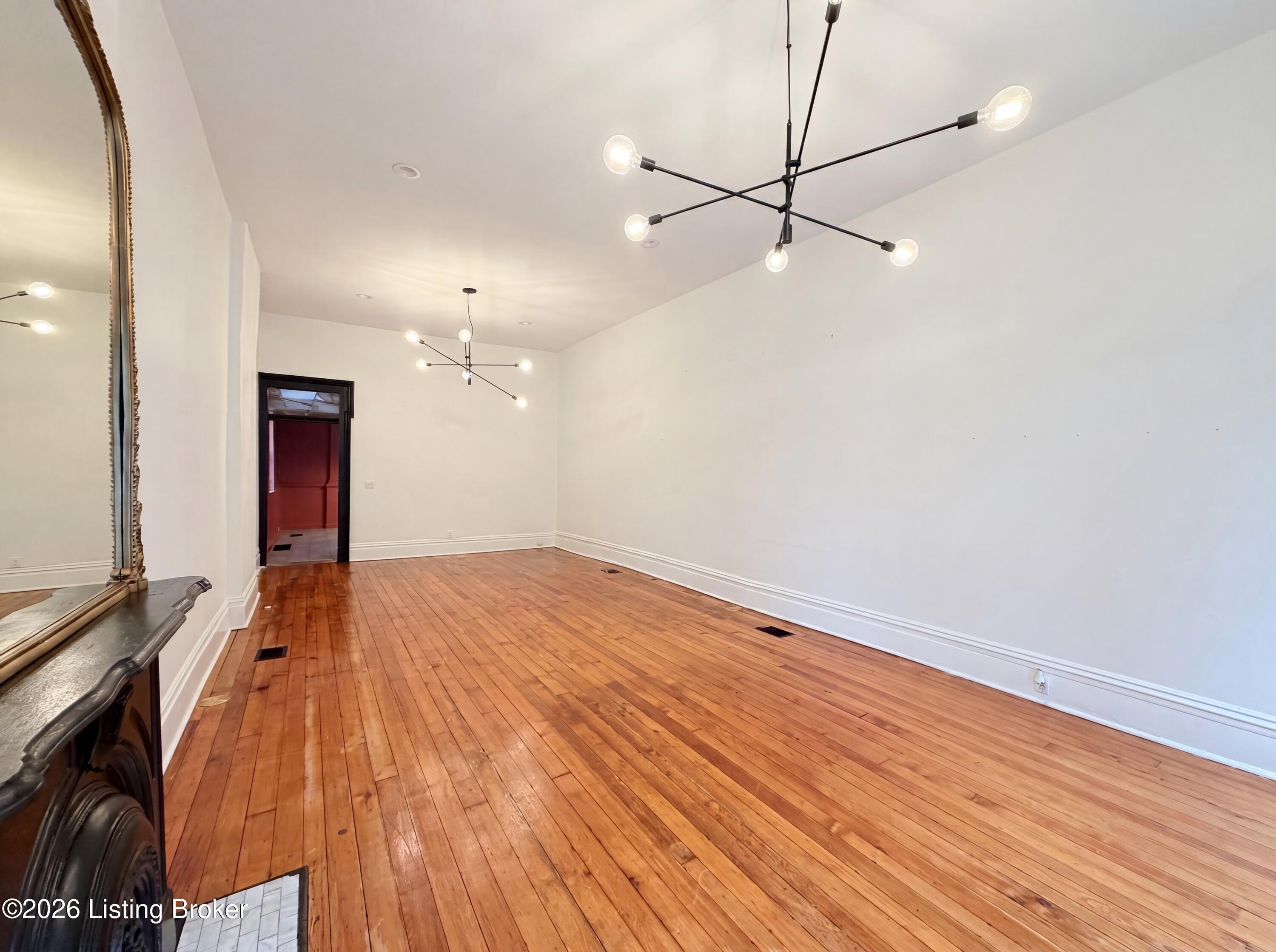 1011 Rogers St Property Photo 11