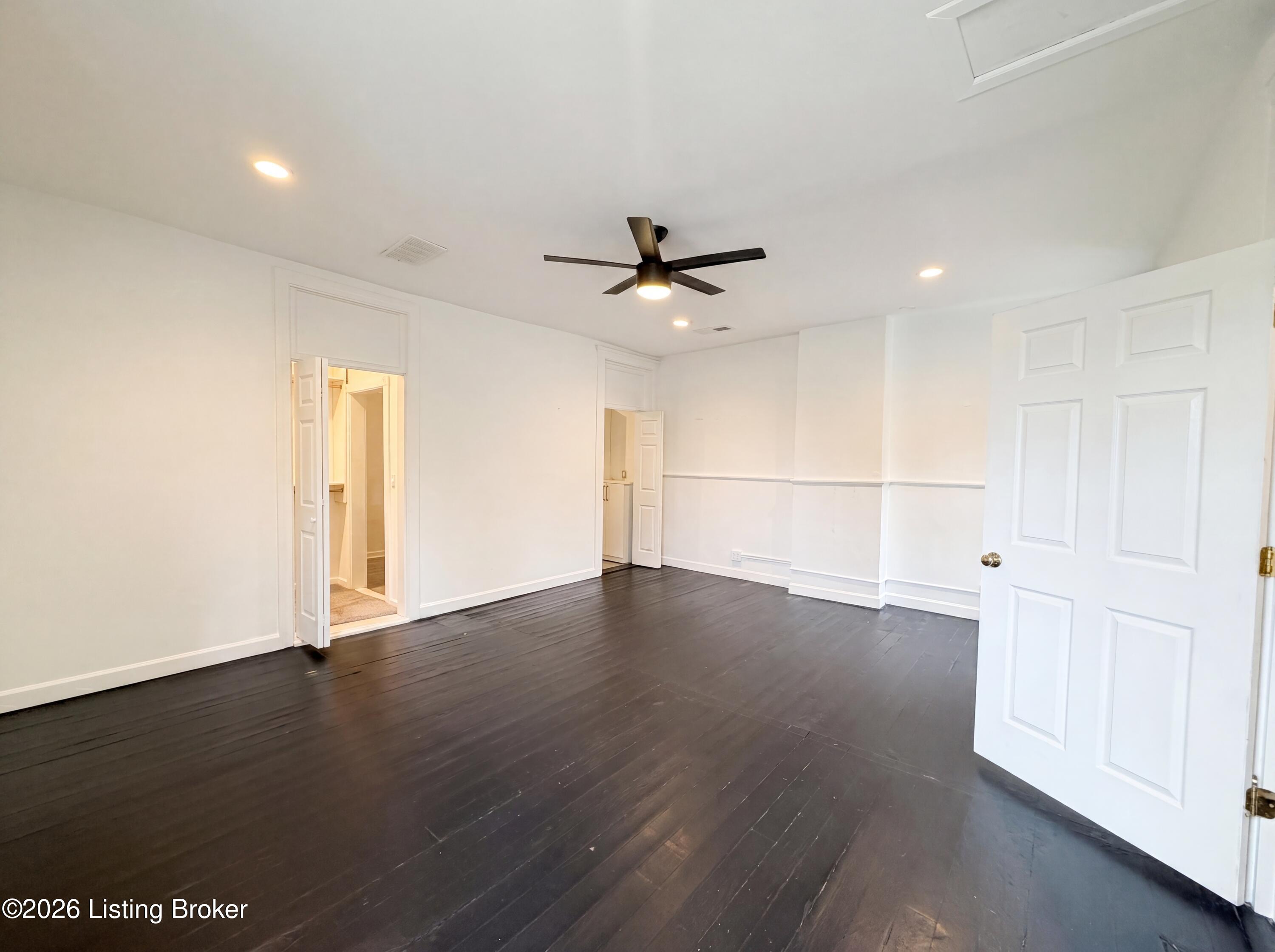 1011 Rogers St Property Photo 16