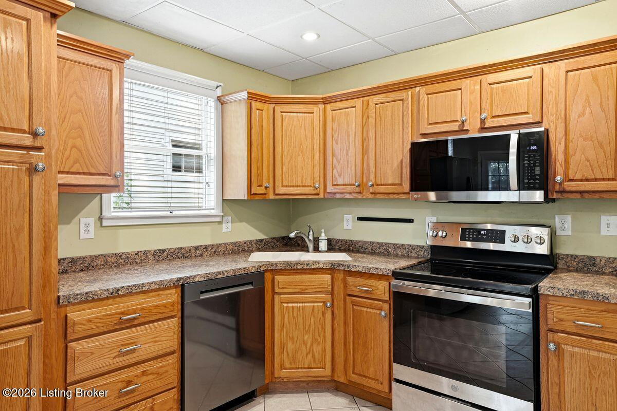 320 S Bayly Ave Property Photo 15