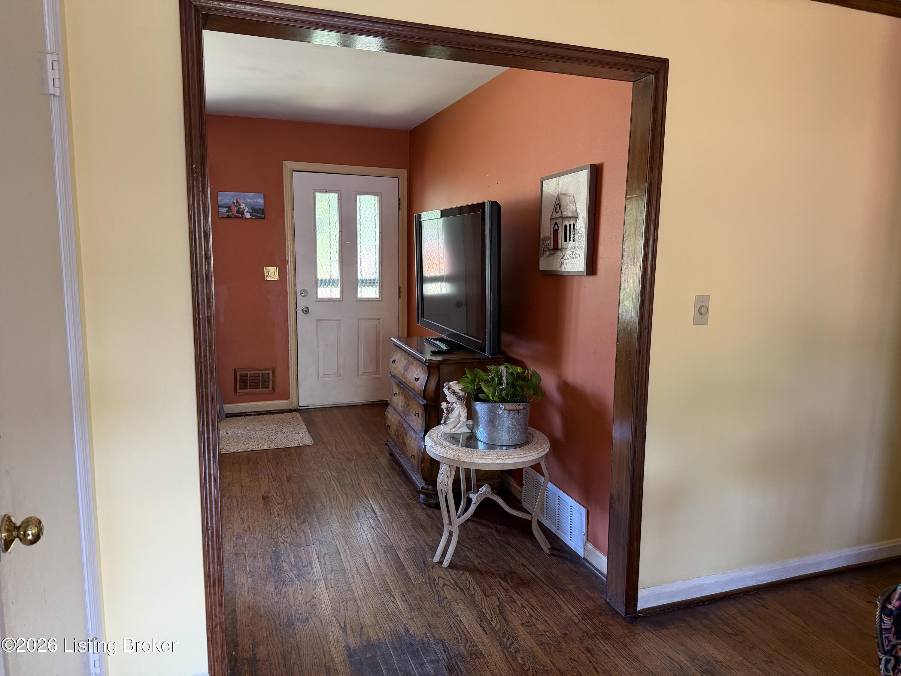 4318 Bayberry Dr Property Photo 2