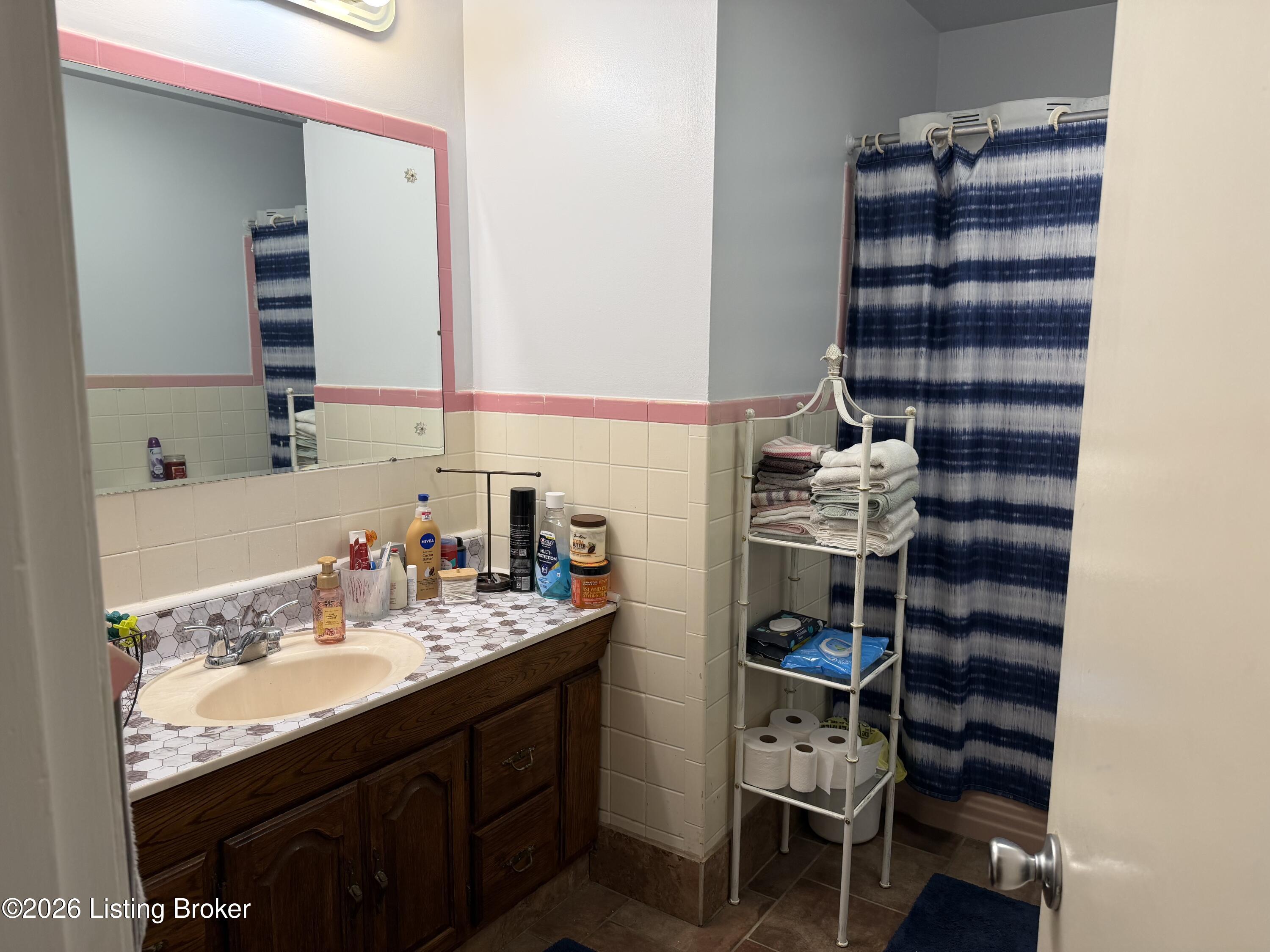 4318 Bayberry Dr Property Photo 7