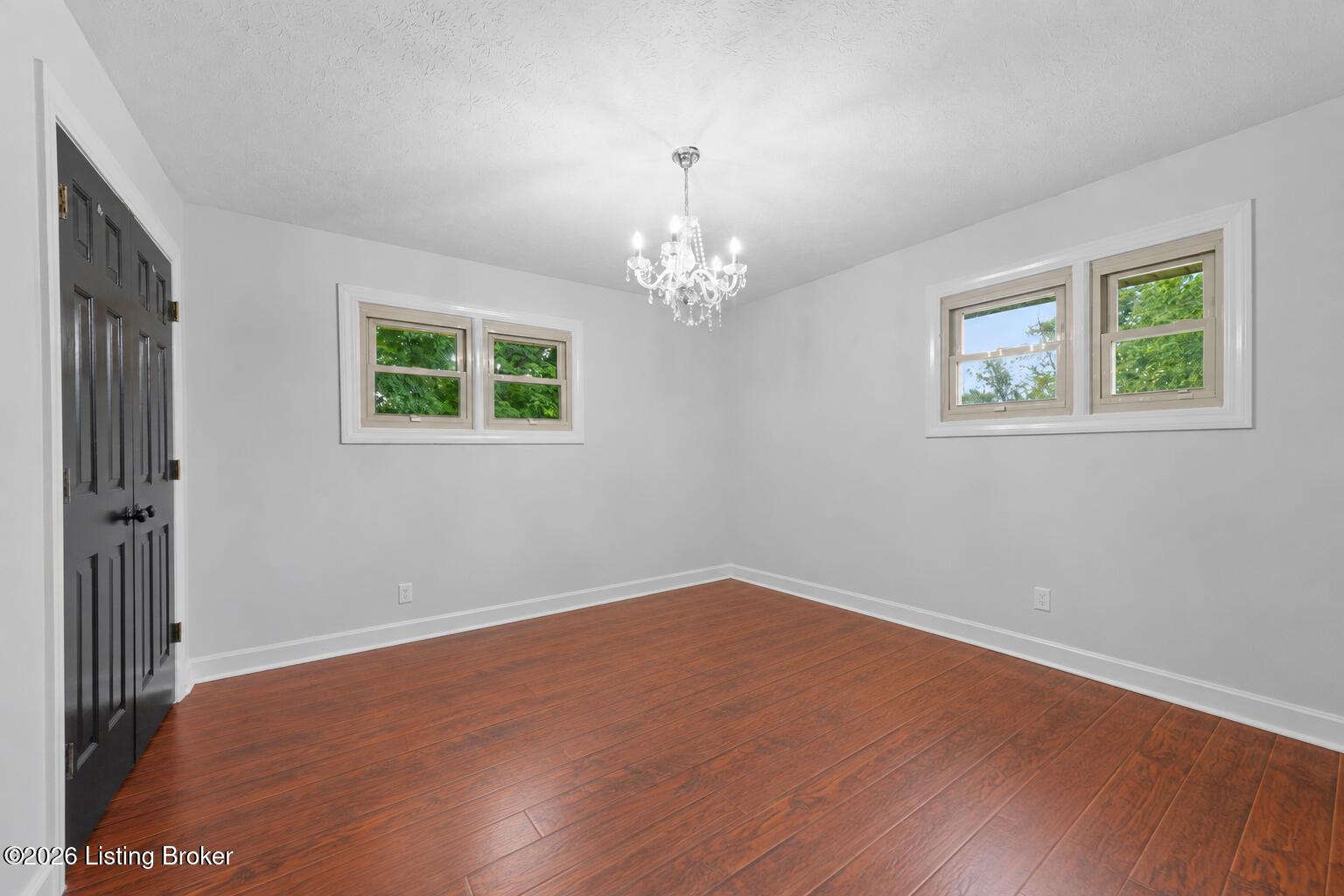 3140 Yorkshire Dr Property Photo 23