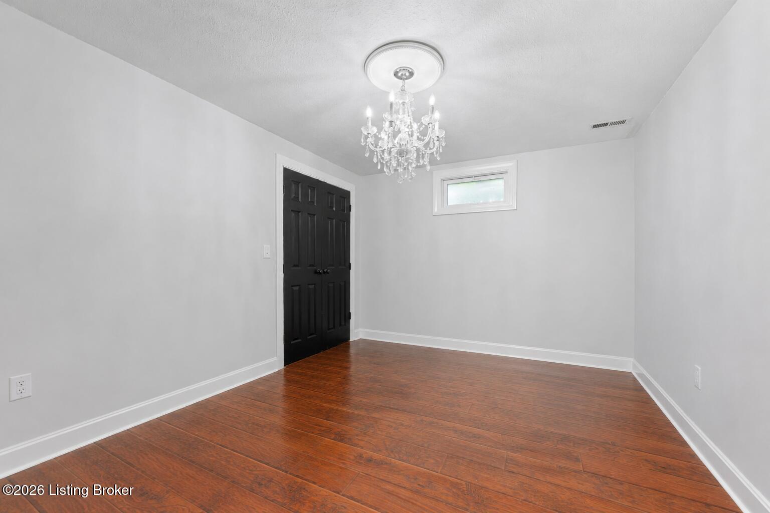 3140 Yorkshire Dr Property Photo 25