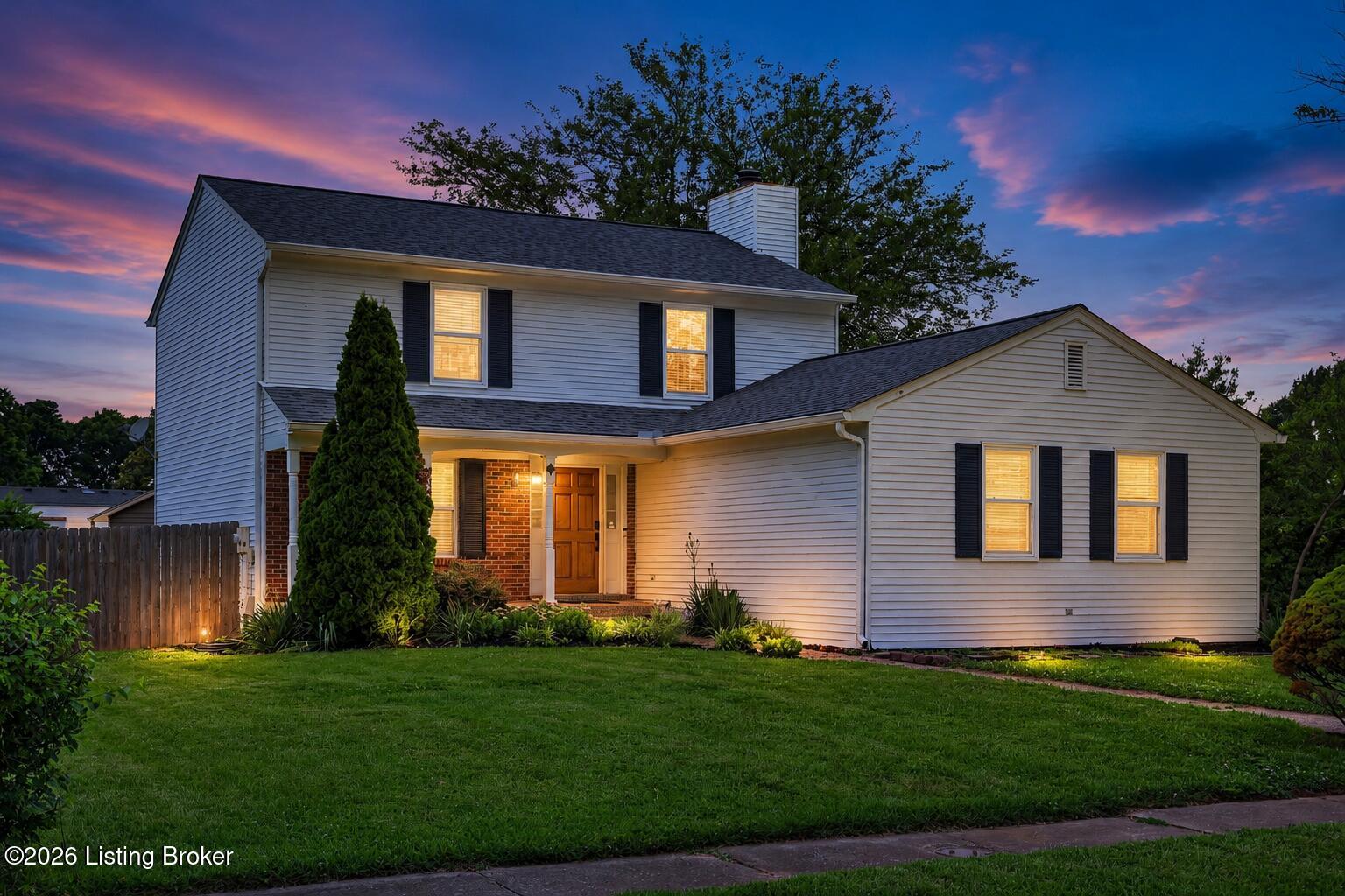 8905 Wooded Glen Rd