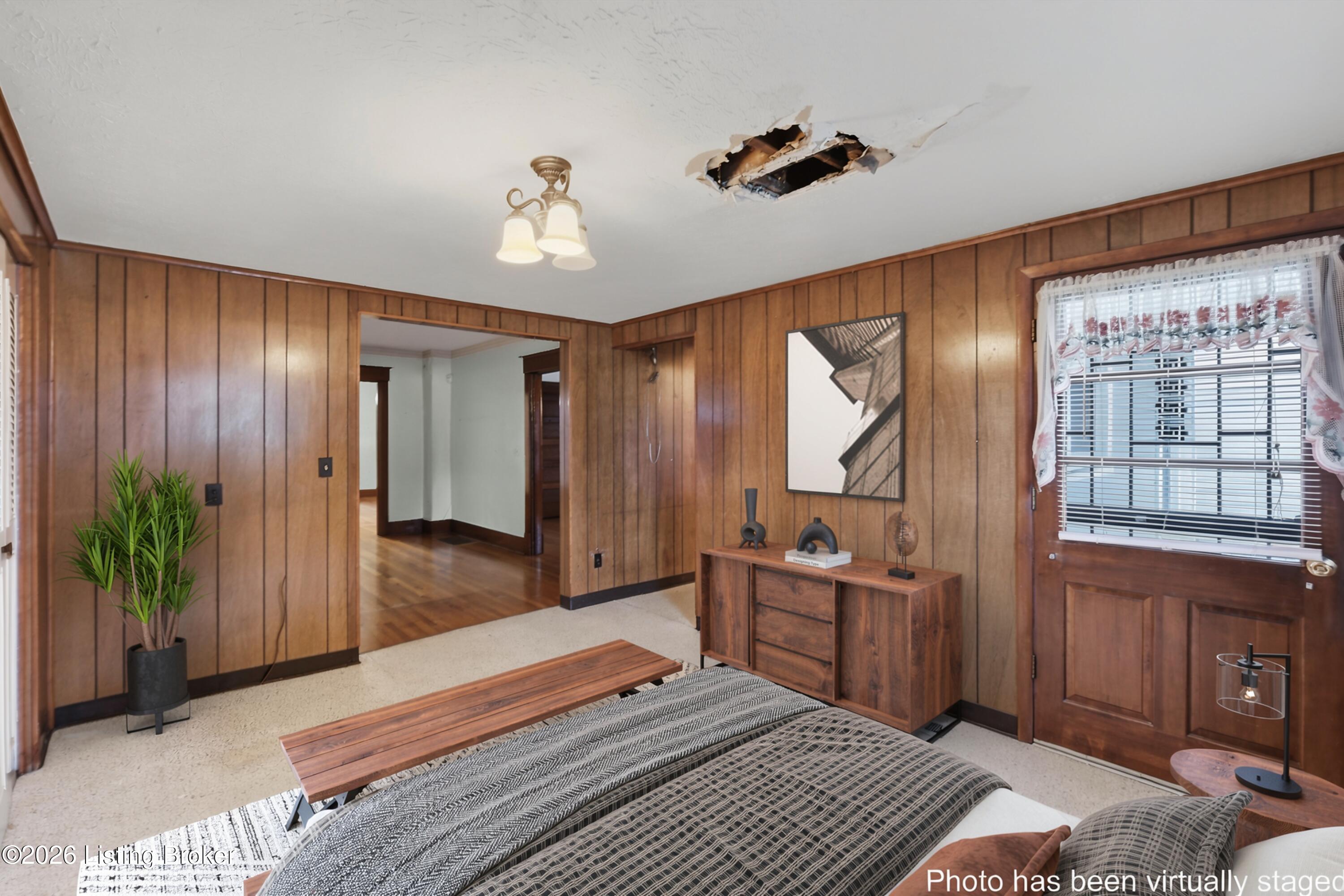 526 Atwood St Property Photo 18