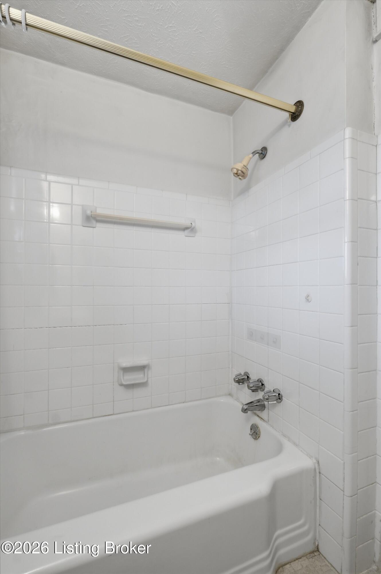 526 Atwood St Property Photo 26