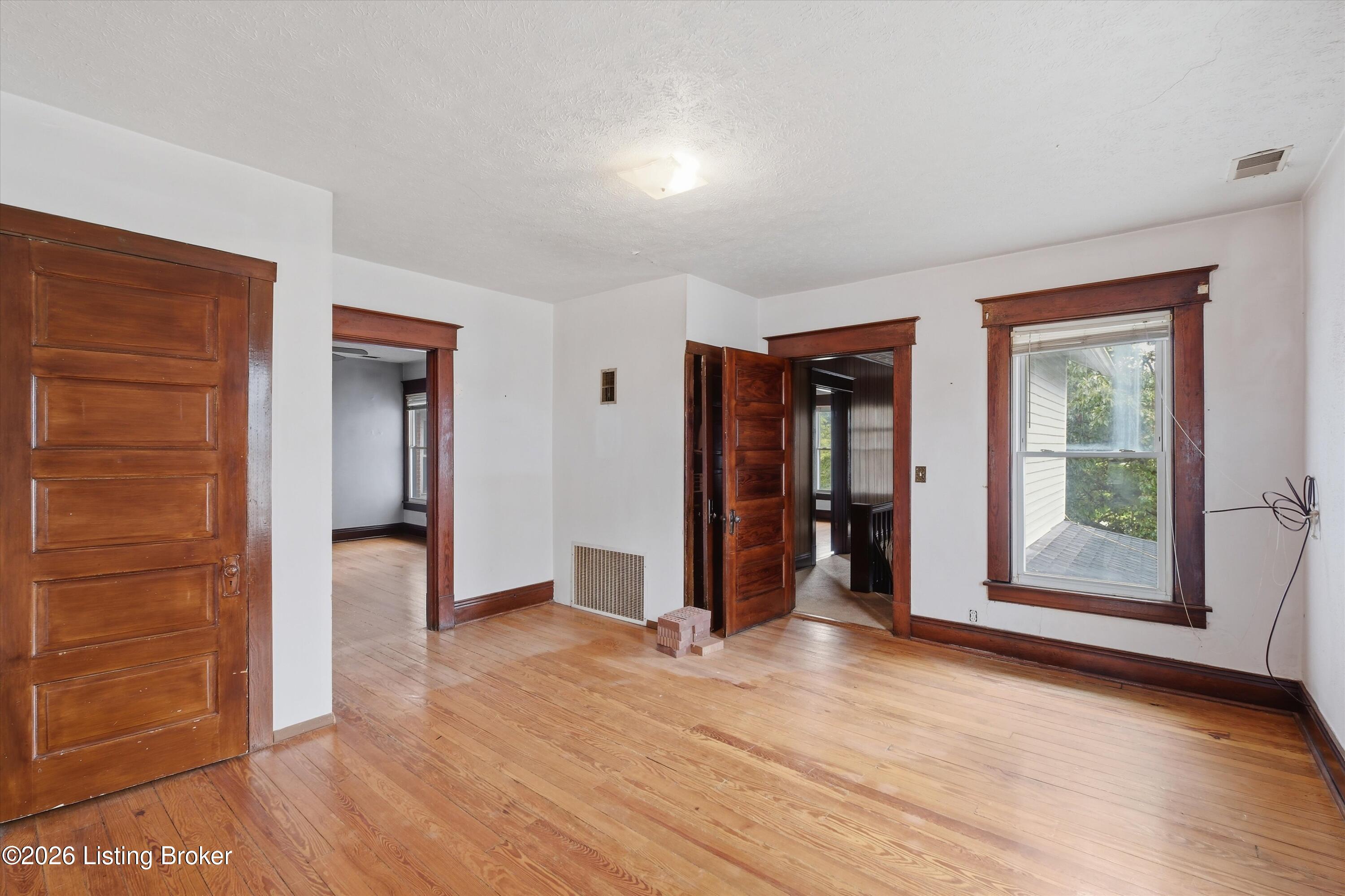 526 Atwood St Property Photo 33