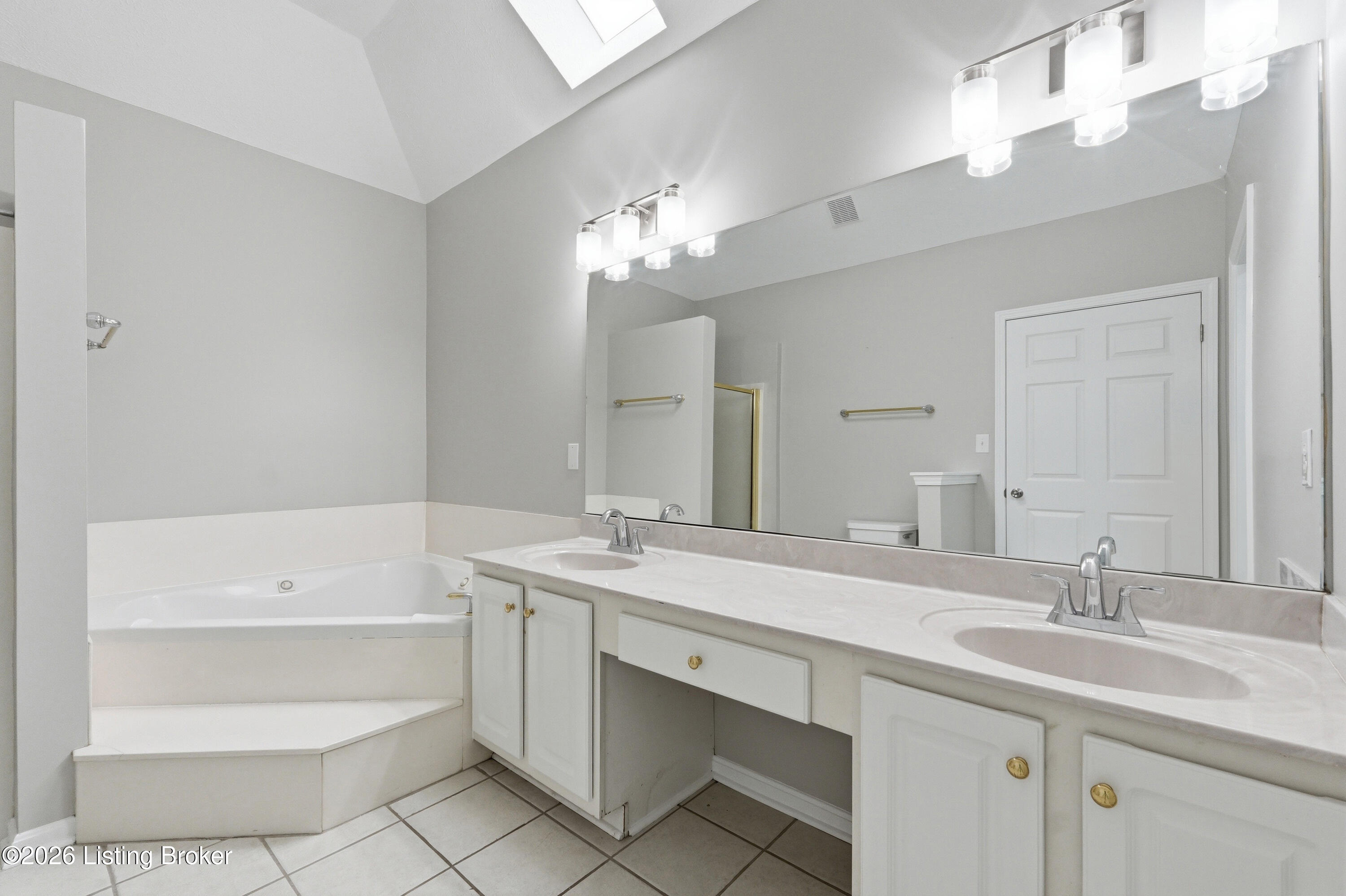 515 Spring House Ln Property Photo 21