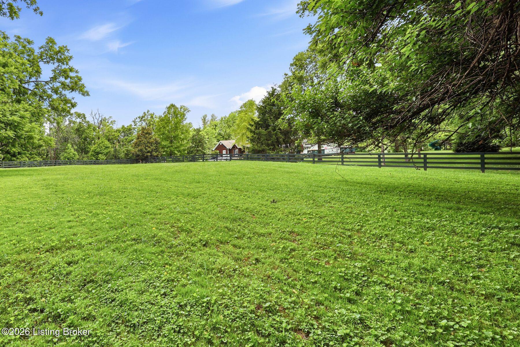 11005 Park Rd Property Photo 104
