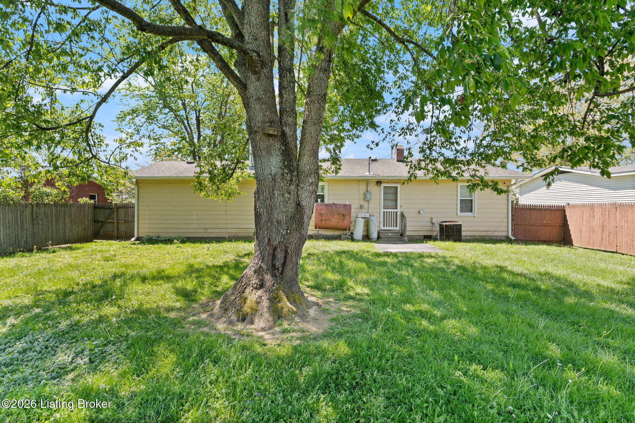 9718 Us-421 Property Photo 8