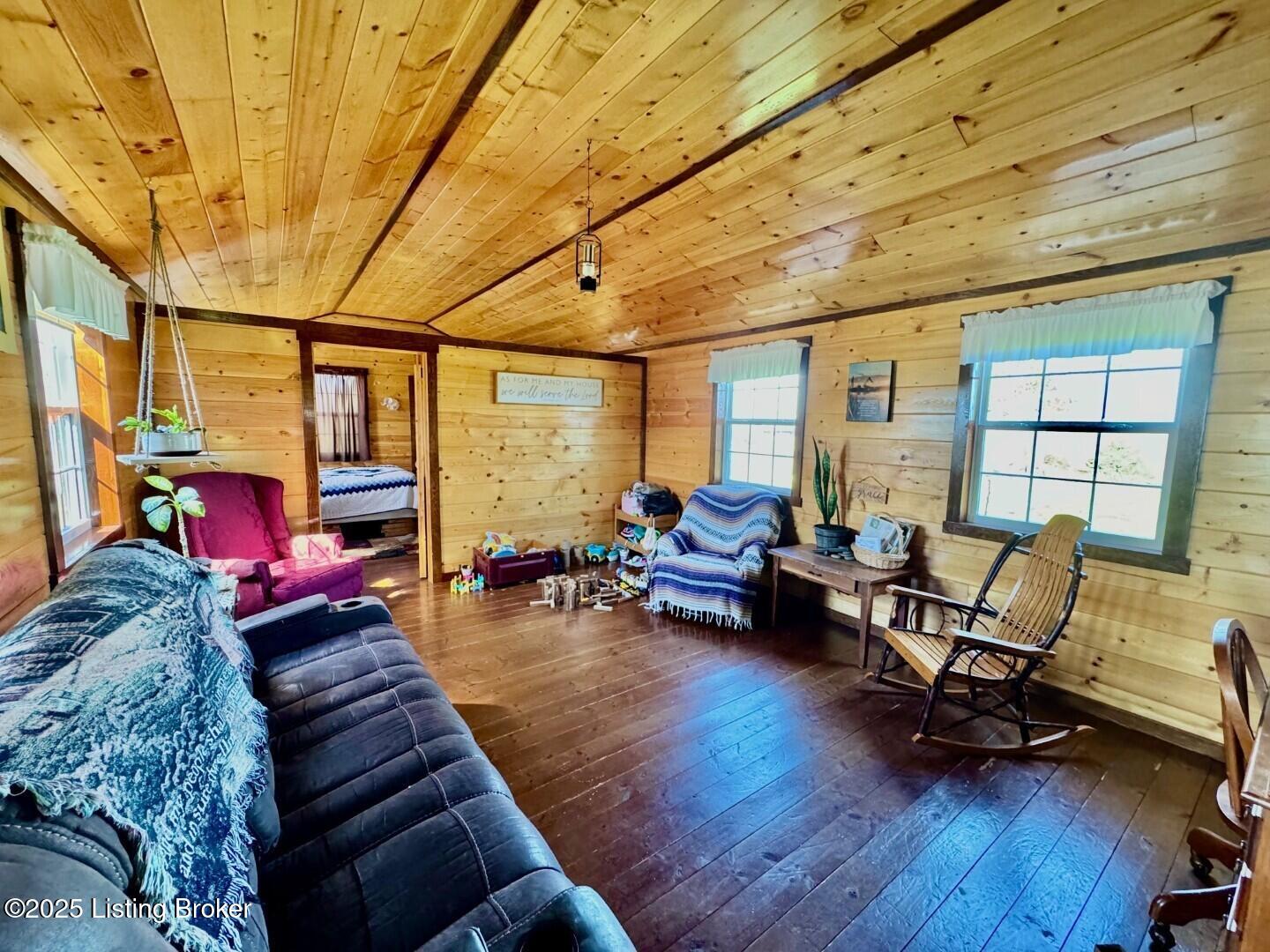 5651 Battle Rd Property Photo 5