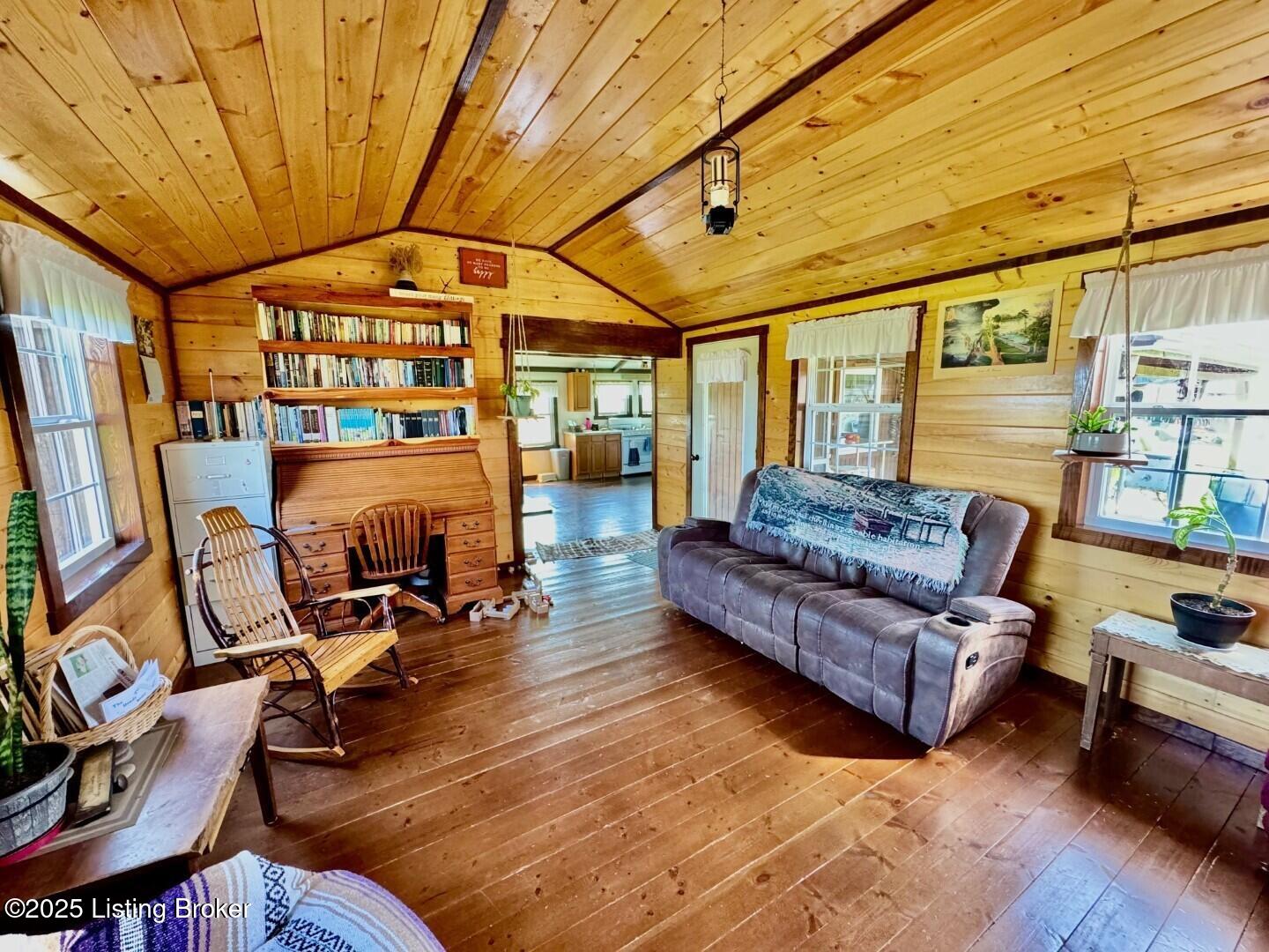 5651 Battle Rd Property Photo 7