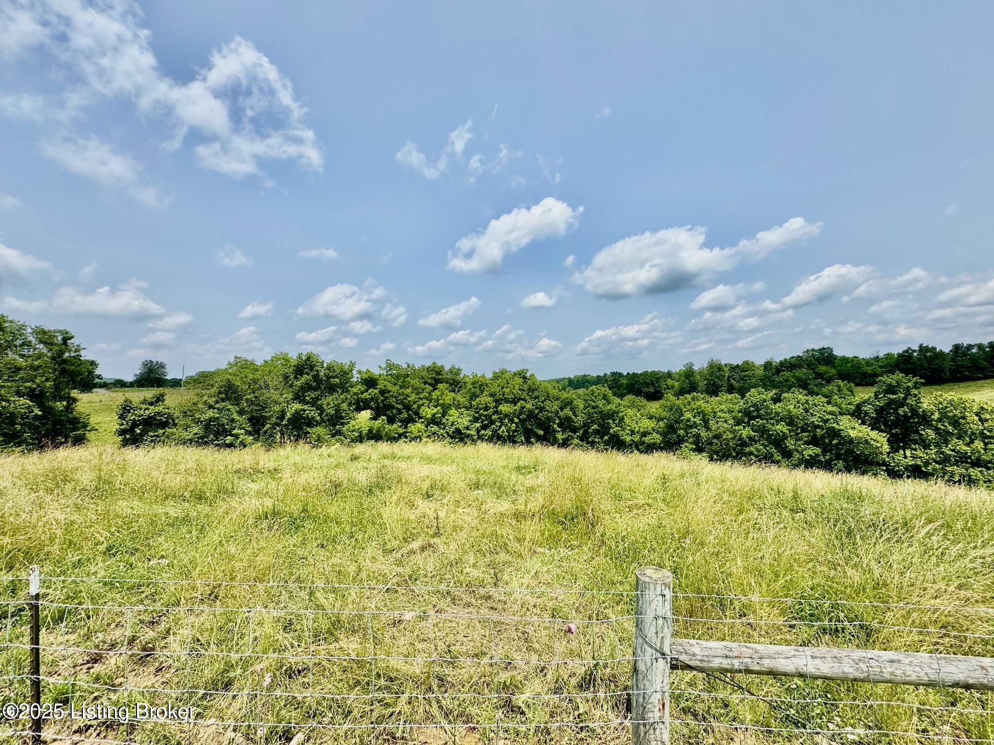 3700 Baker Ridge Rd Property Photo 2