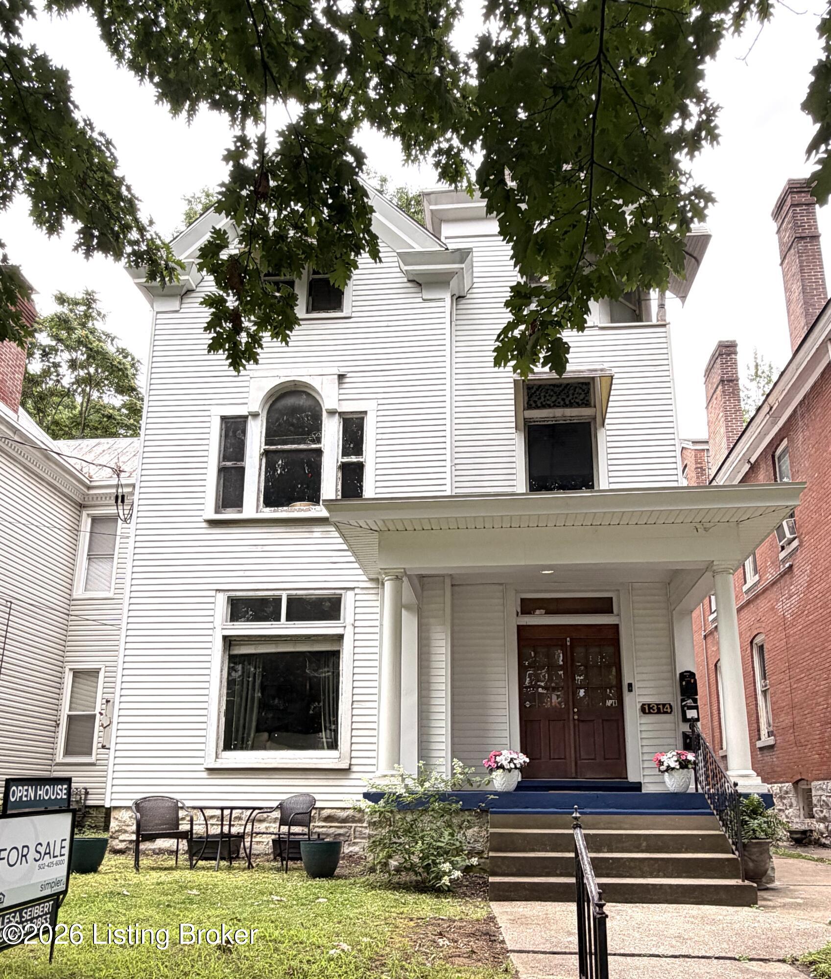 1314 Highland Ave Property Photo 1