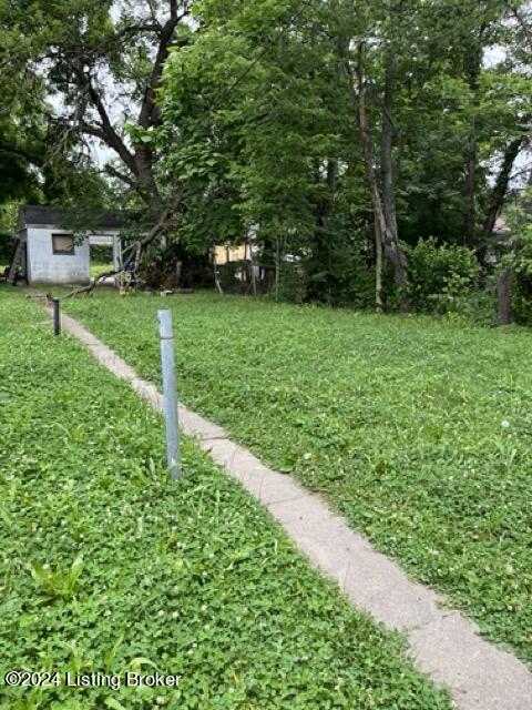 4013 W Broadway Property Photo 3