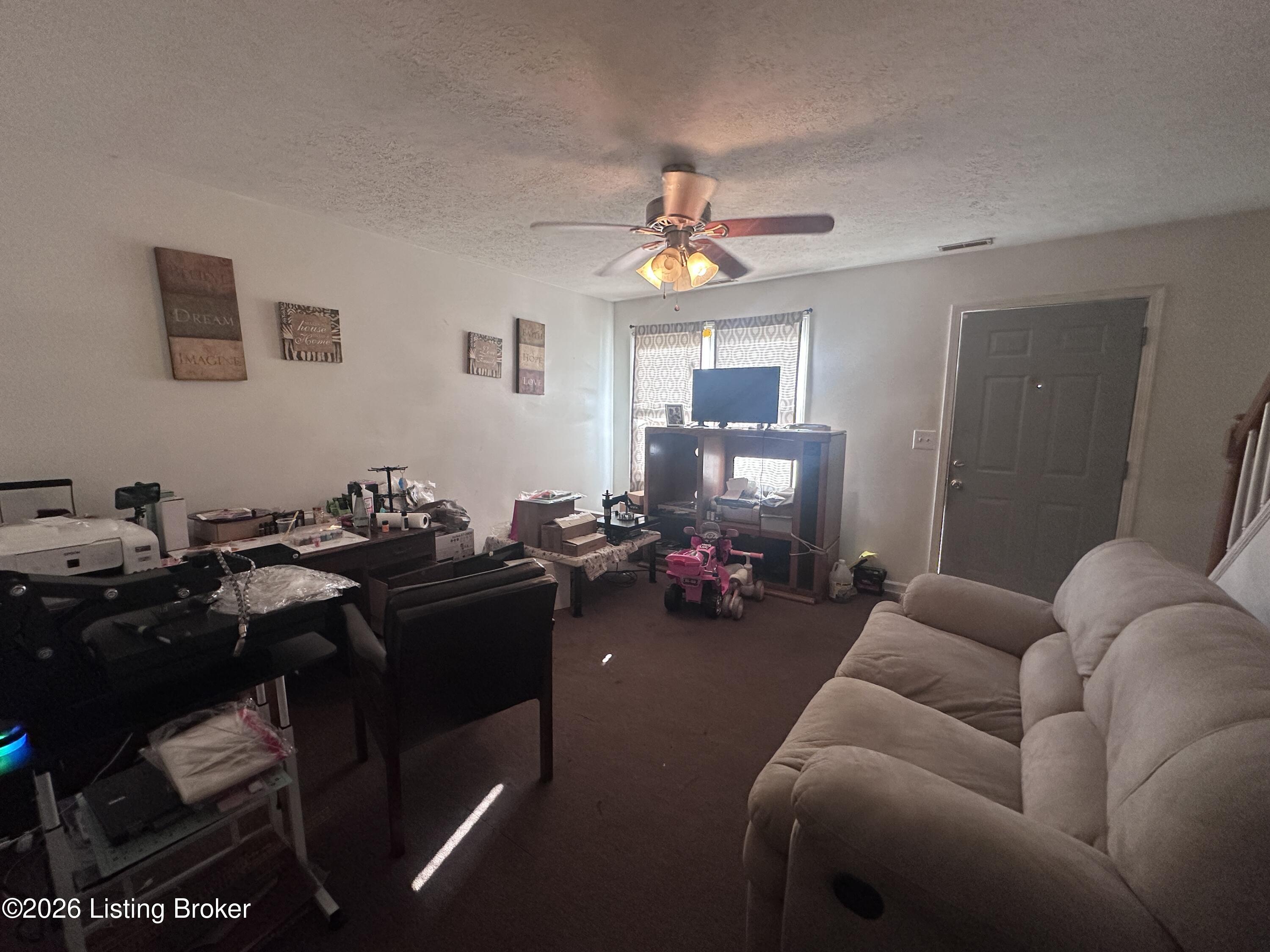 449 N 26th St Property Photo 5