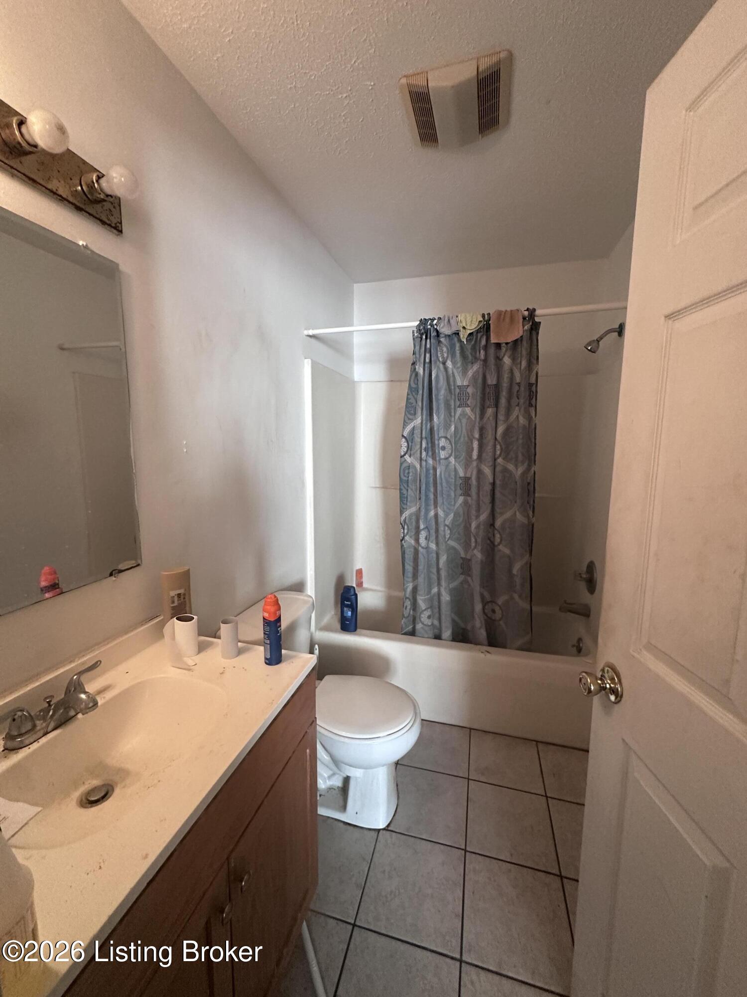 449 N 26th St Property Photo 14