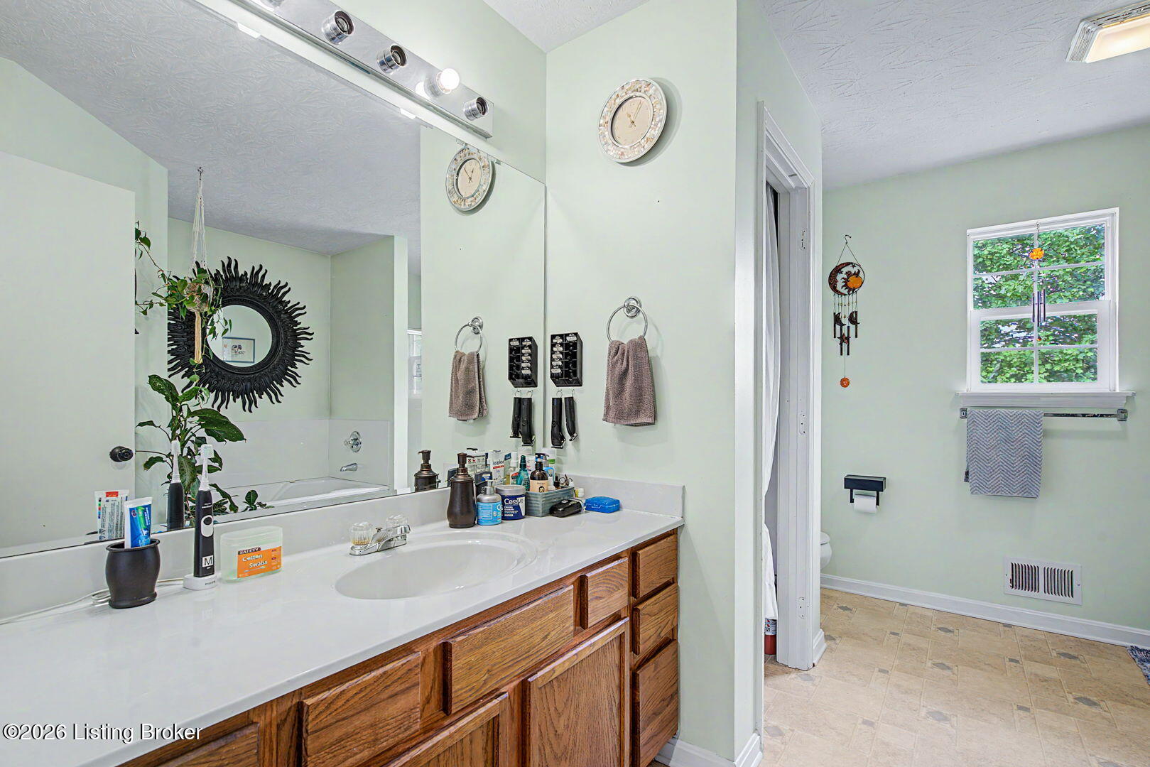 10514 Harrogate Ct Property Photo 28