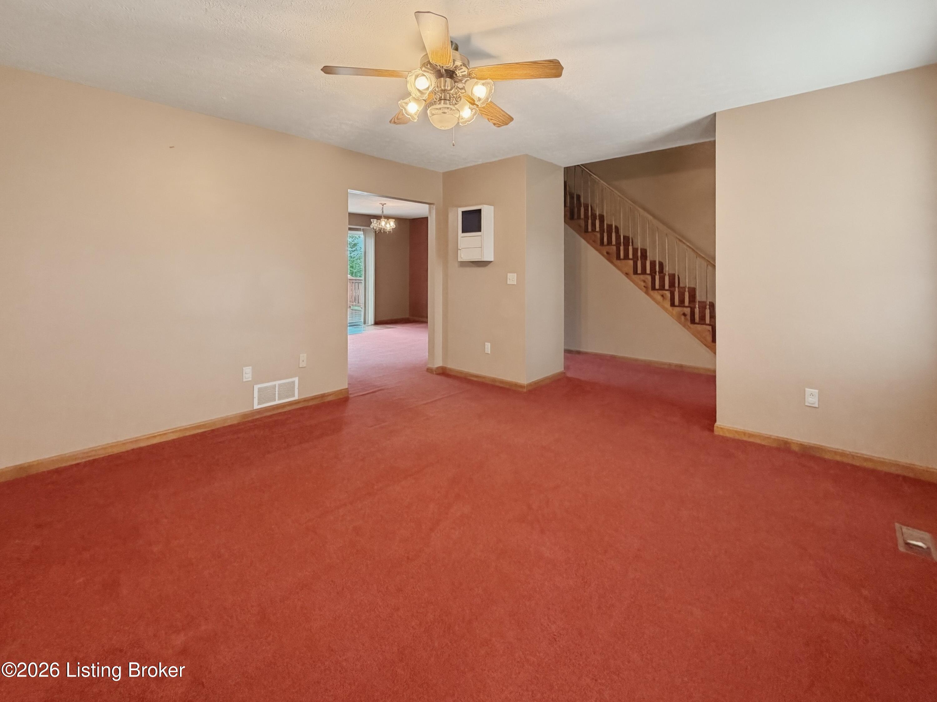 65 Brenda Ct Property Photo 8