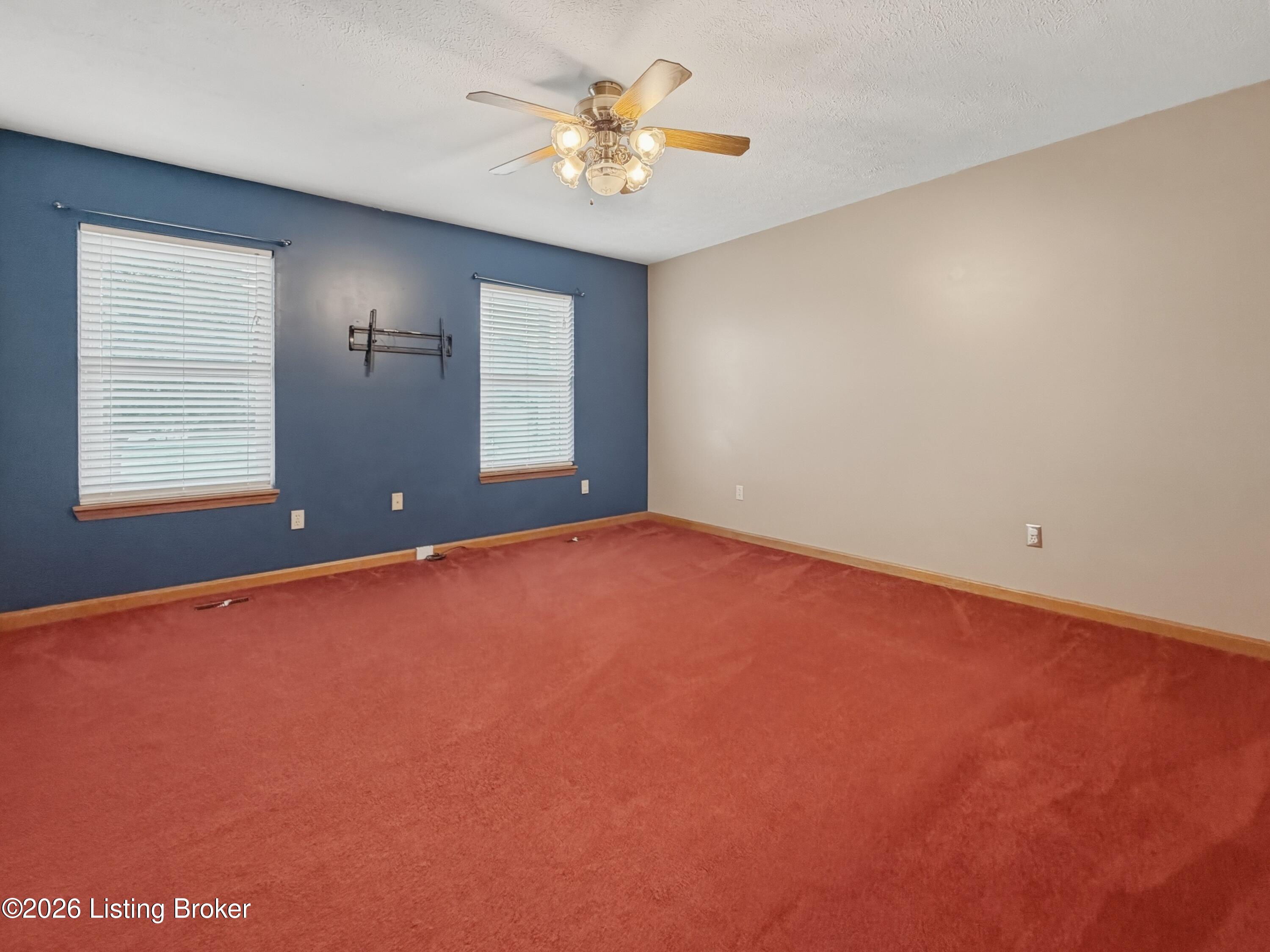 65 Brenda Ct Property Photo 9