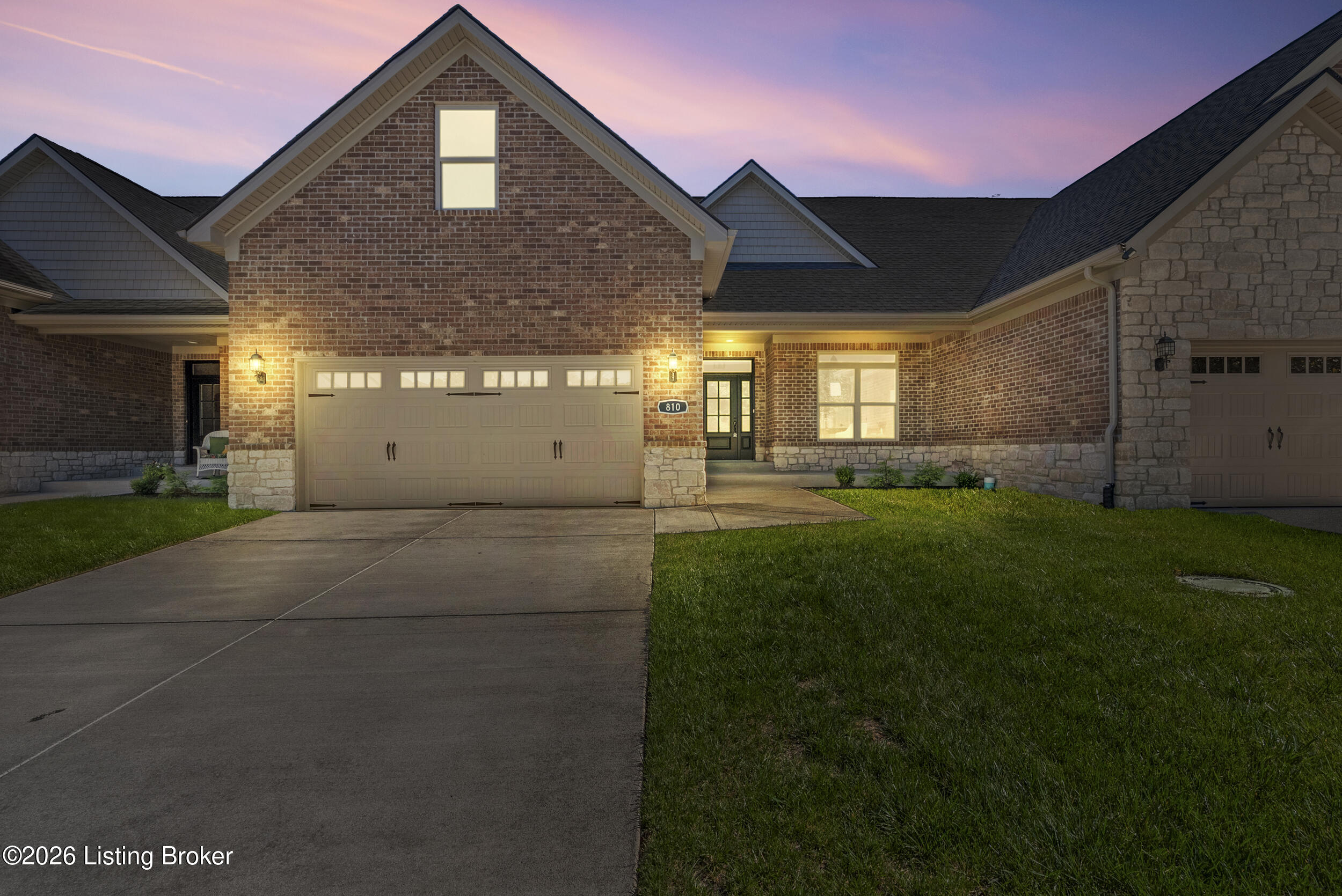 810 Katie Ln Property Photo 1