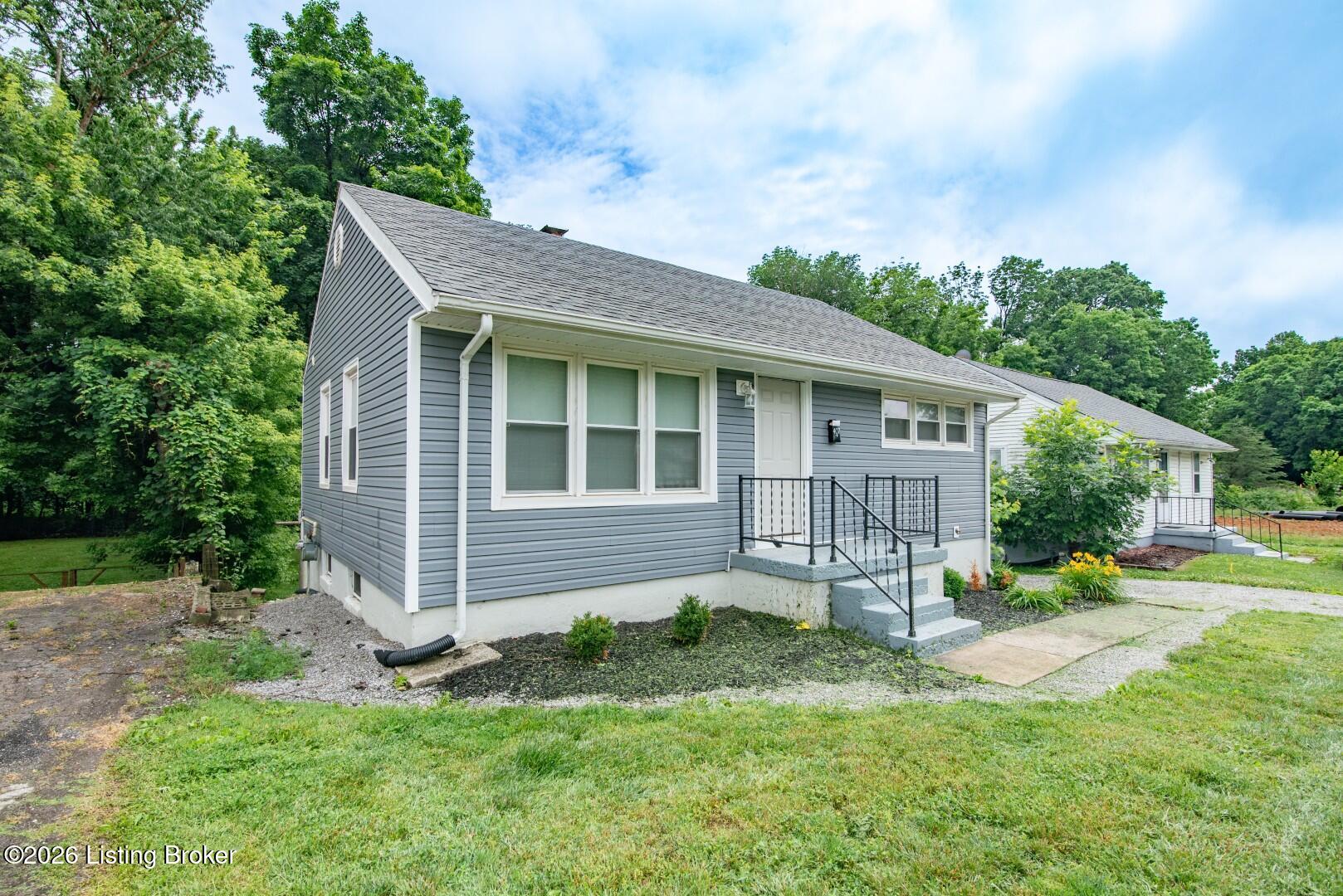 407 Moninda Ln Property Photo 3