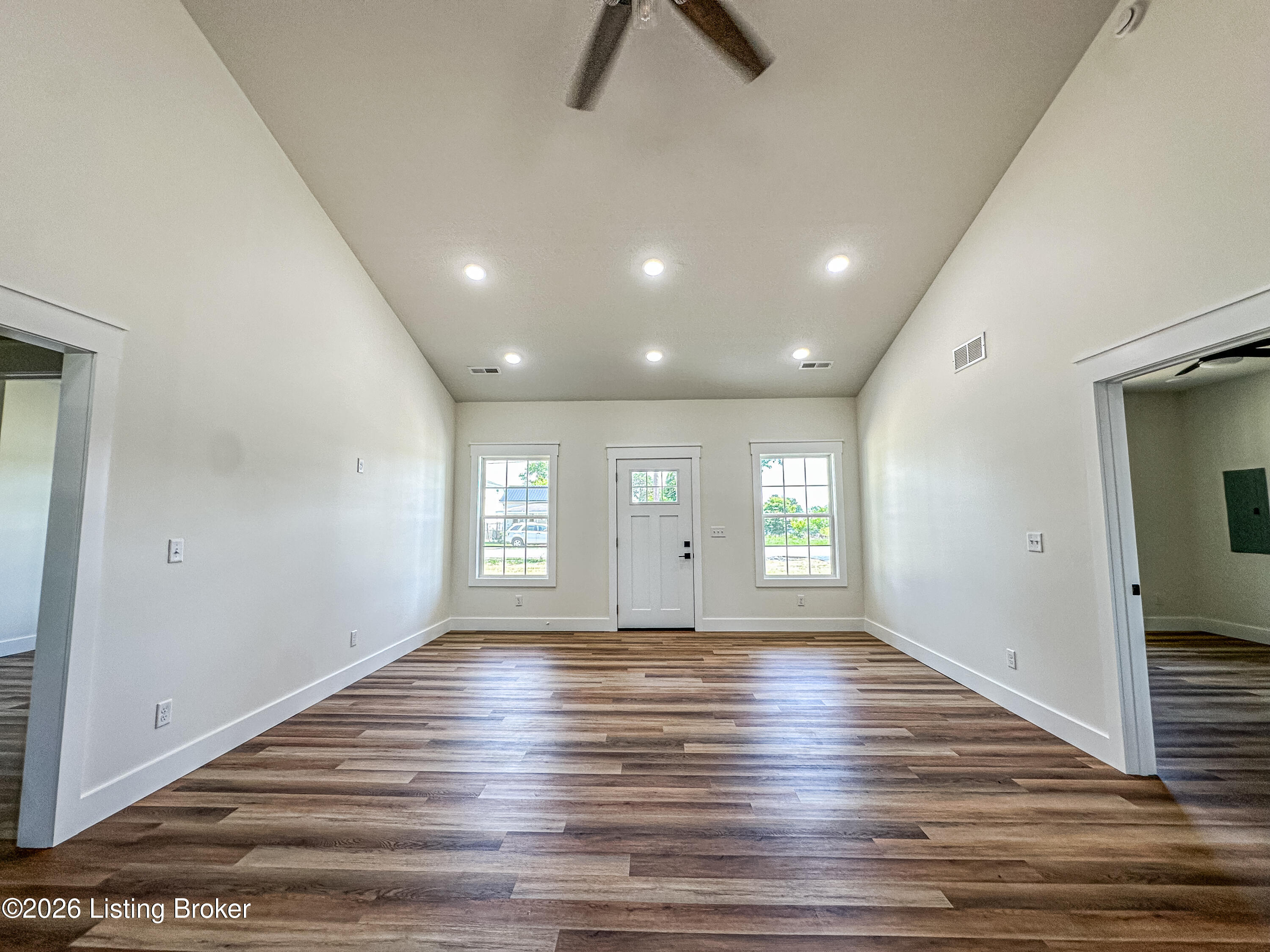 203 Spring St Property Photo 13