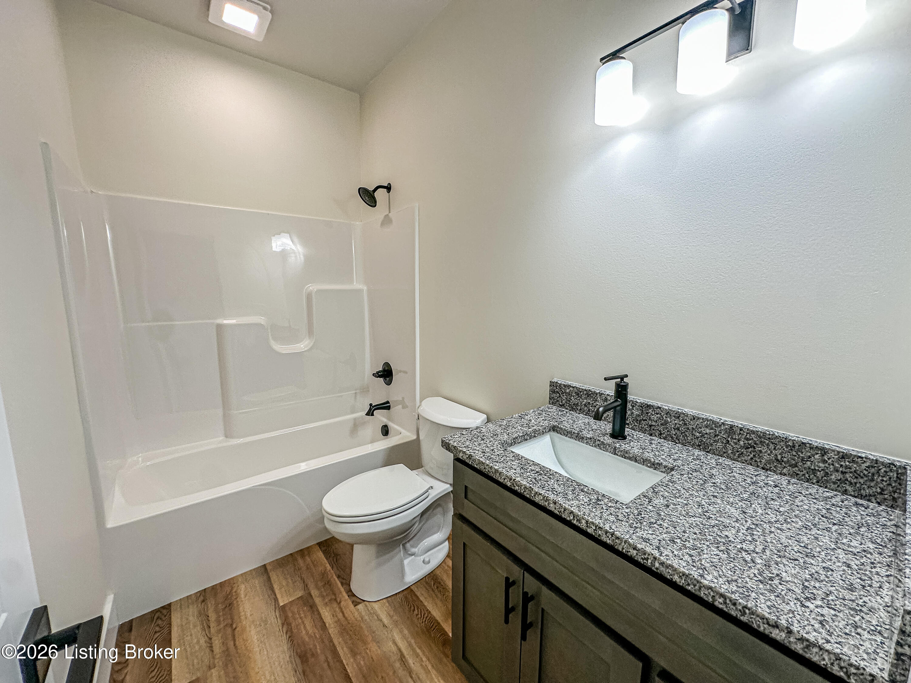 203 Spring St Property Photo 17
