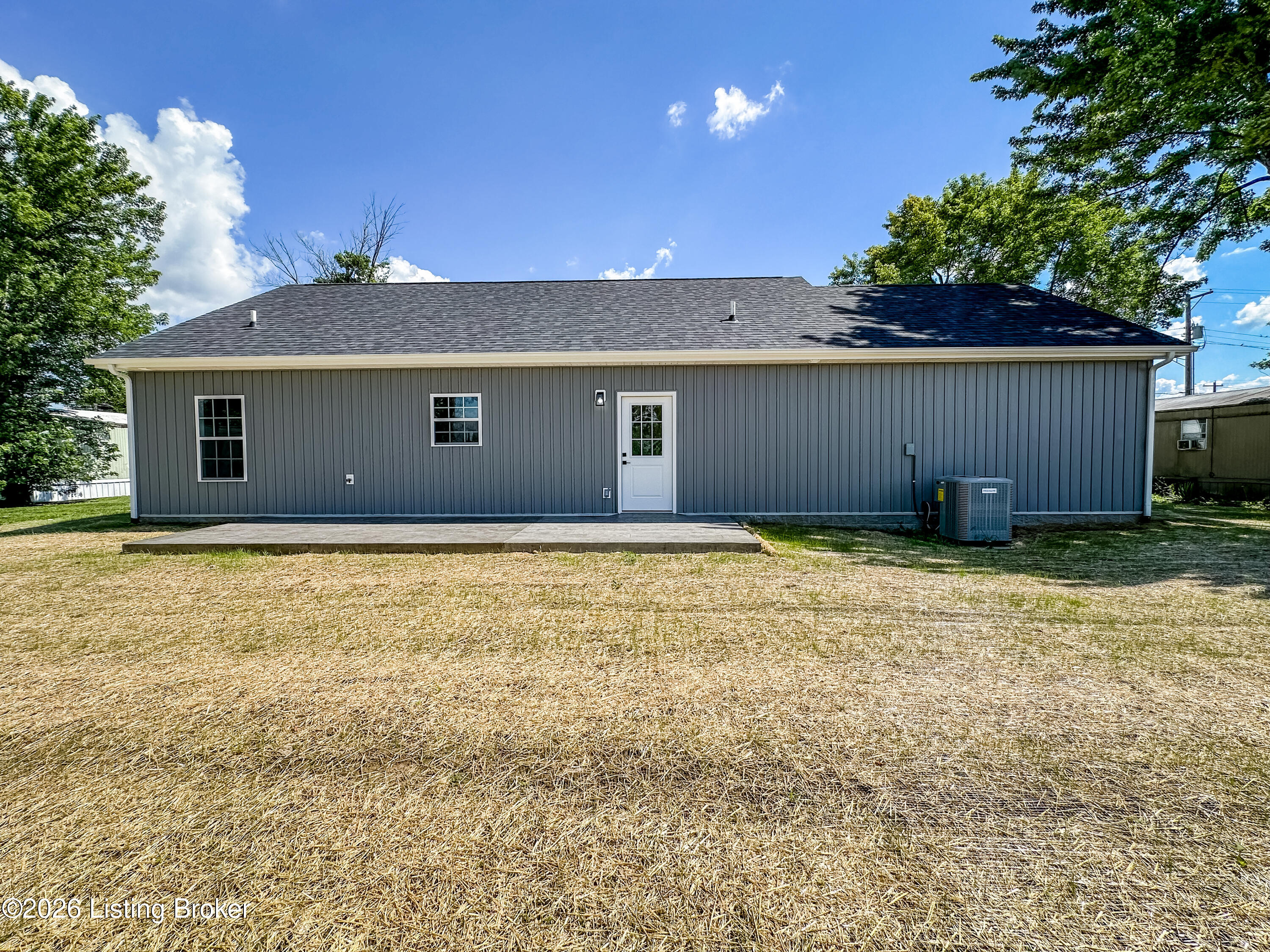 203 Spring St Property Photo 20