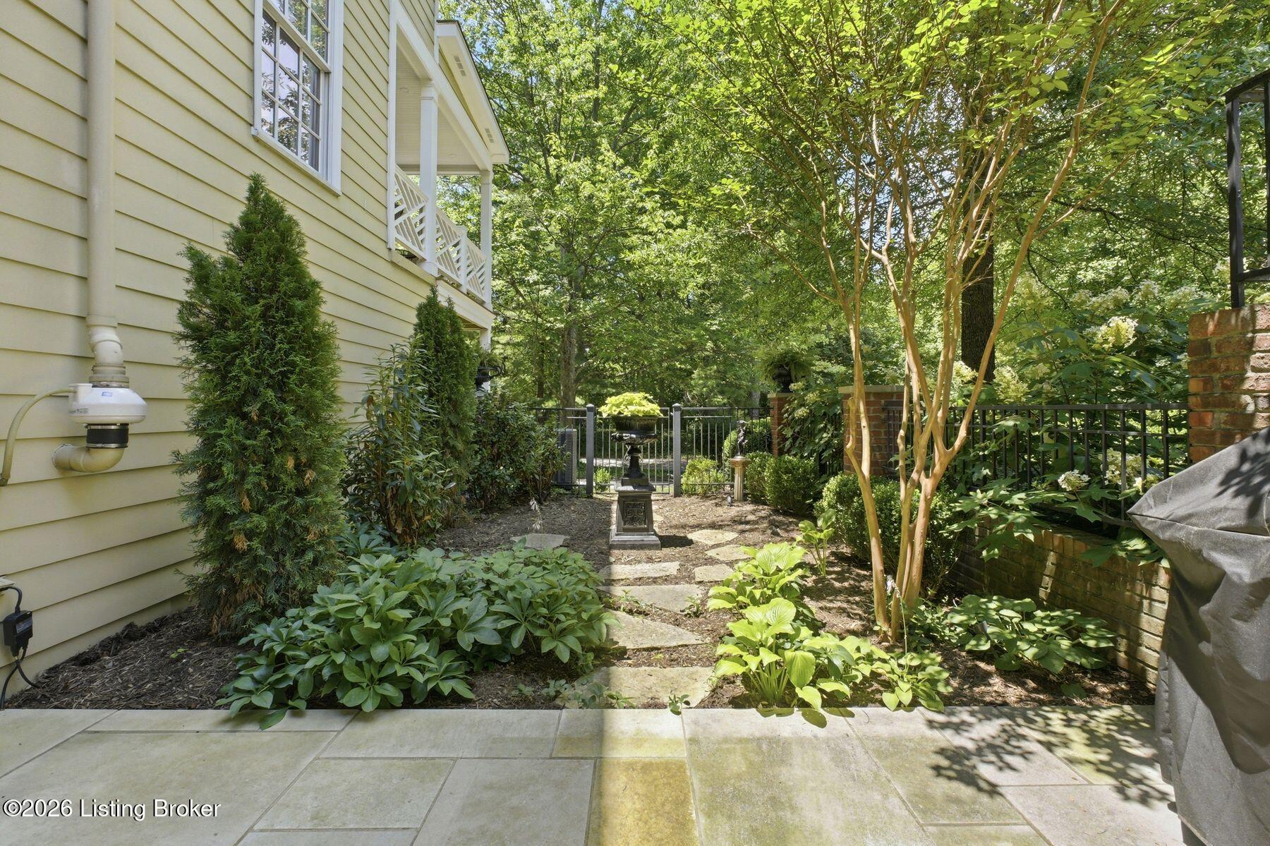 2 Brownsboro Hill Rd Property Photo 50
