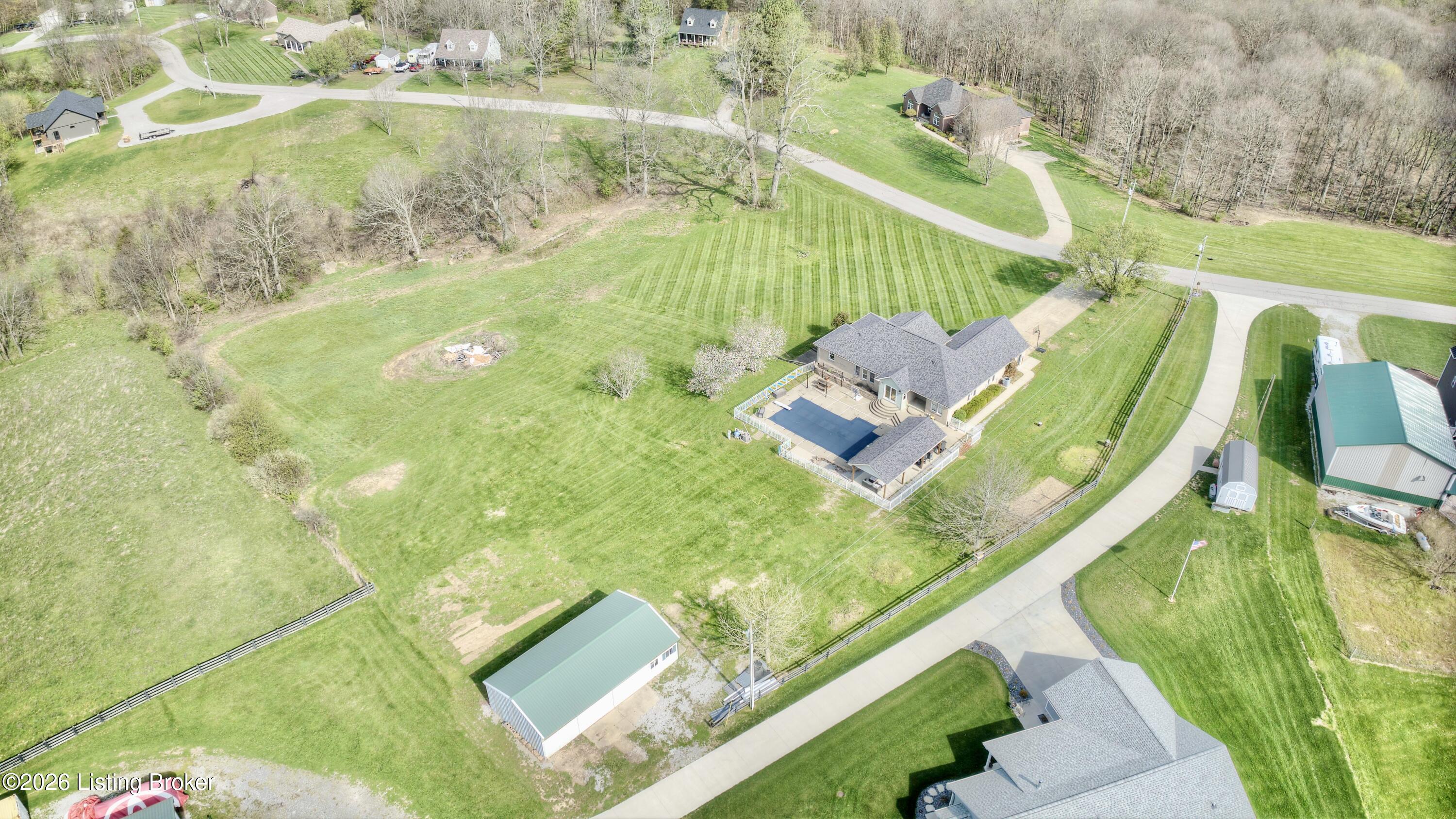 715 Heritage Dr Property Photo 5