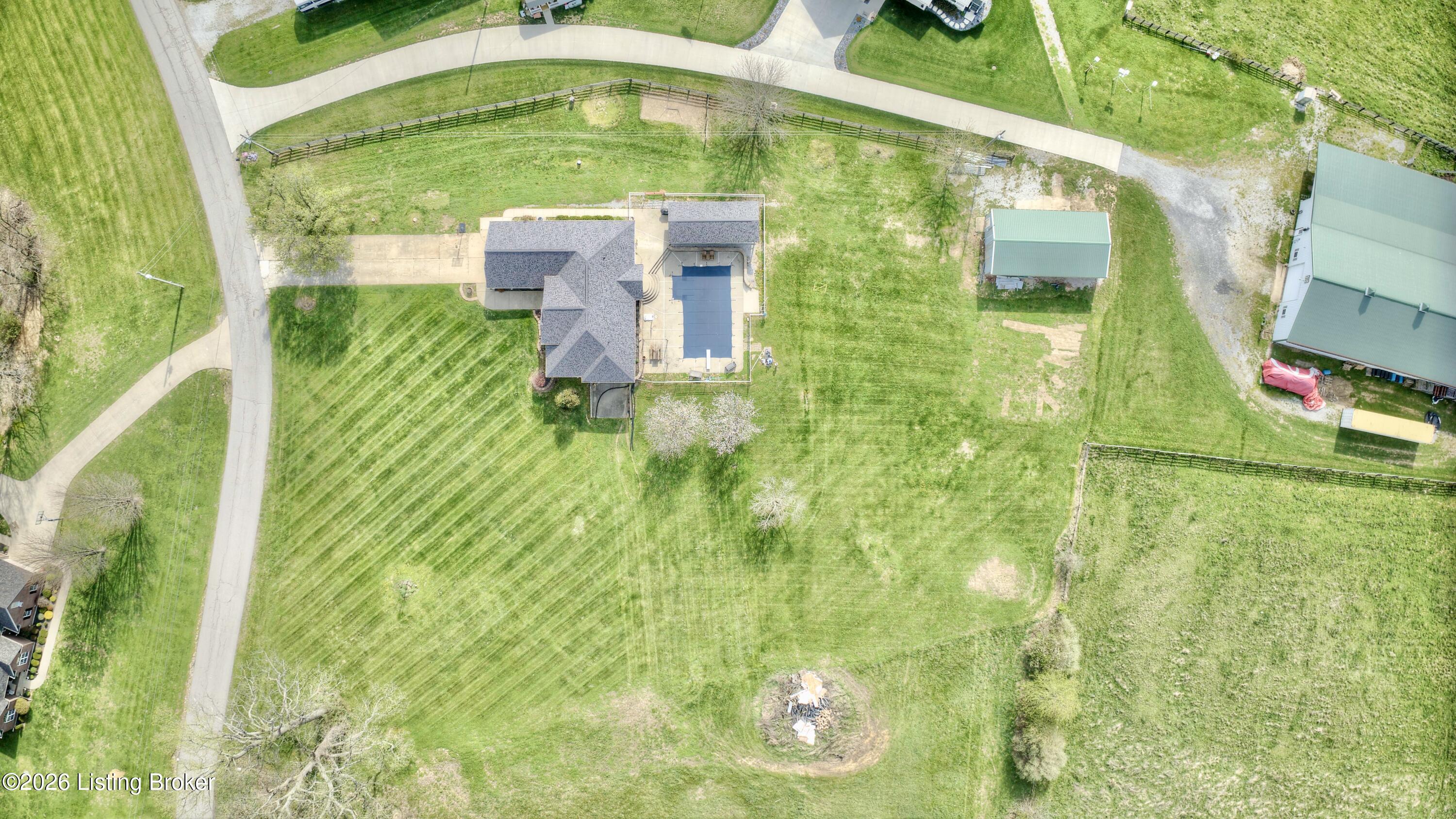 715 Heritage Dr Property Photo 12