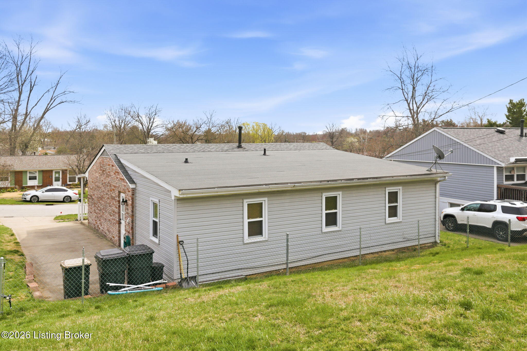 2720 Tregaron Ave Property Photo 25