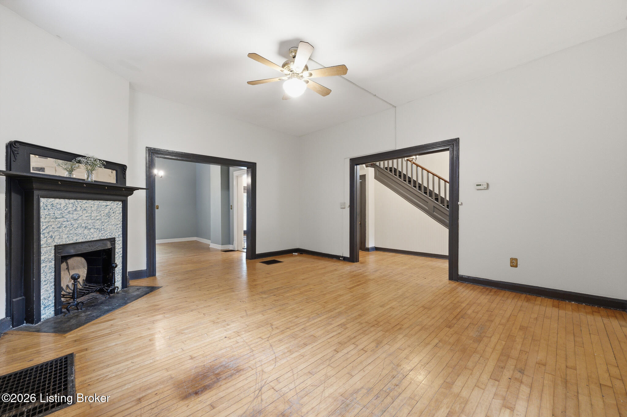 1116 Everett Ave Property Photo 16