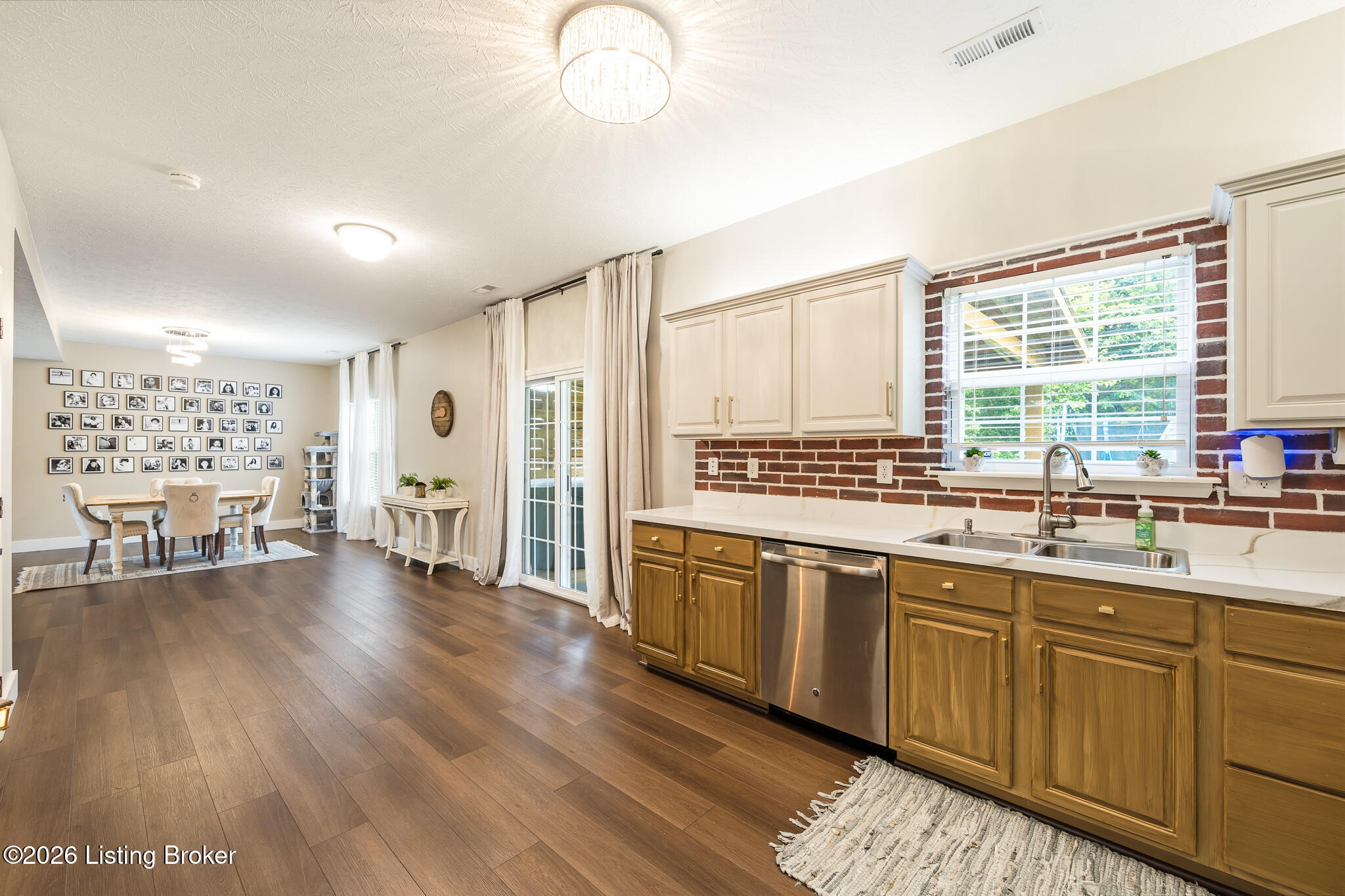 10508 Evanwood Dr Property Photo 18