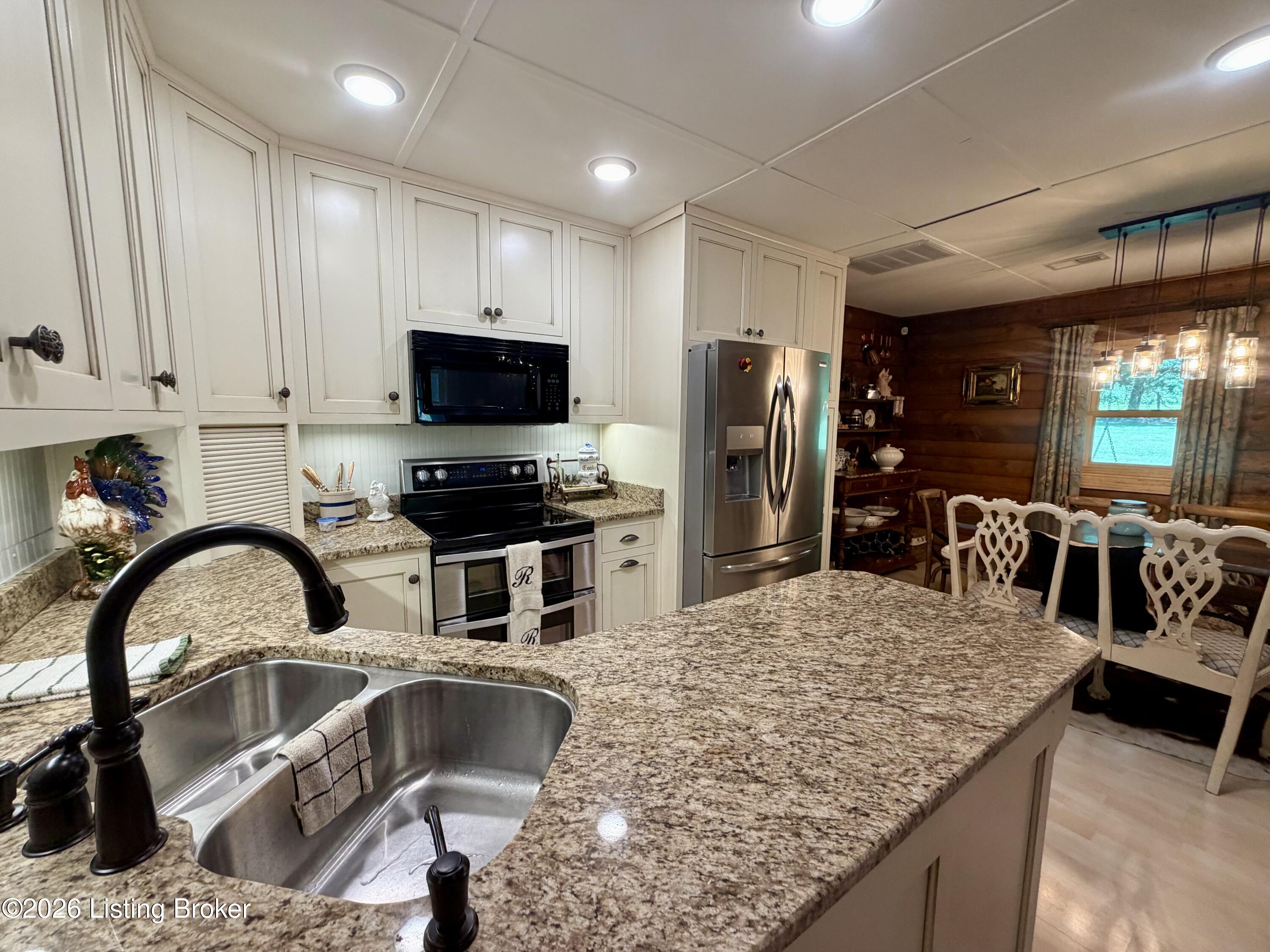540 Stringtown Rd Property Photo 32