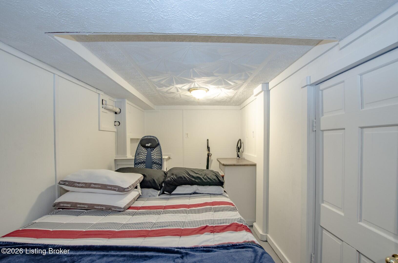 427 S Deepwood Dr Property Photo 36