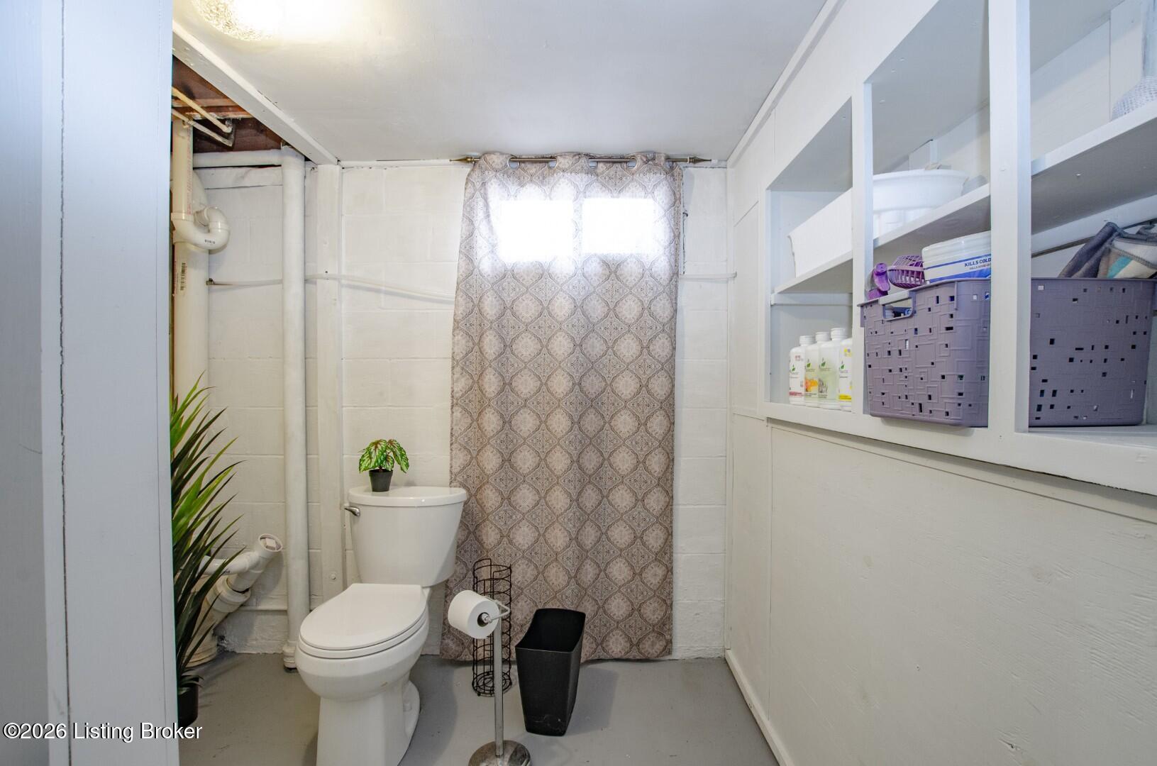 427 S Deepwood Dr Property Photo 38