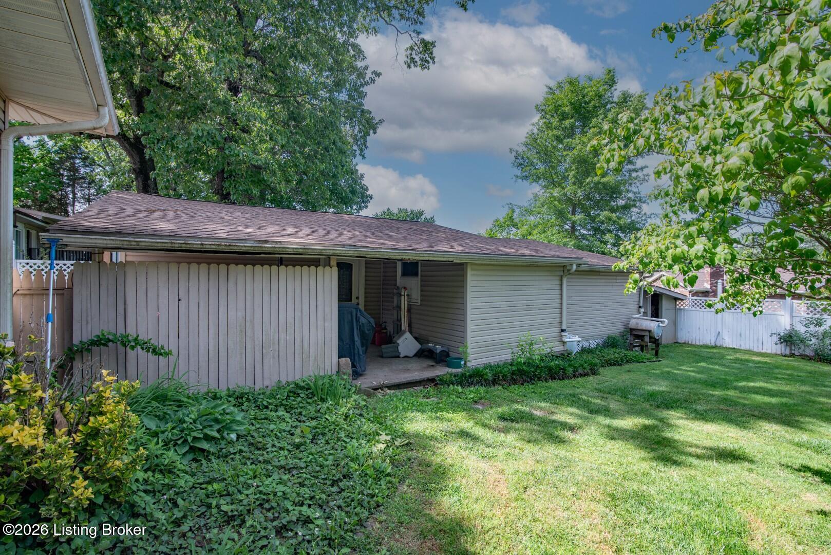 427 S Deepwood Dr Property Photo 49