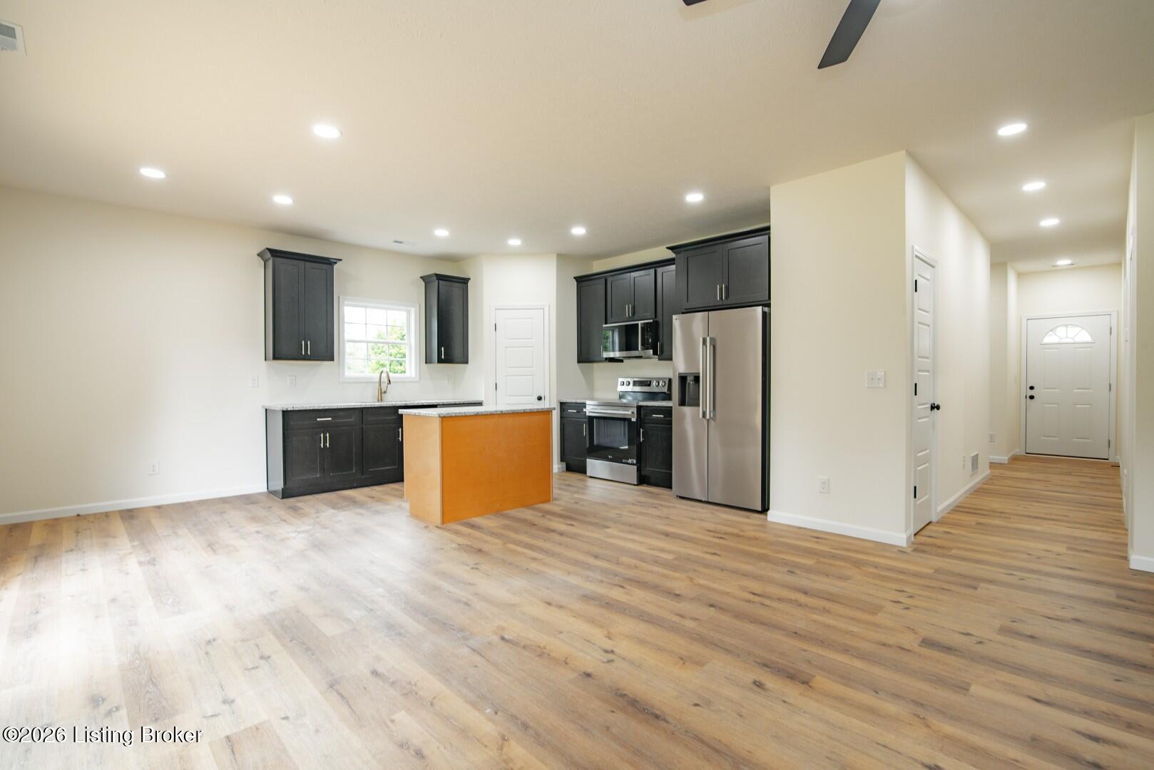 333 B First St Property Photo 9
