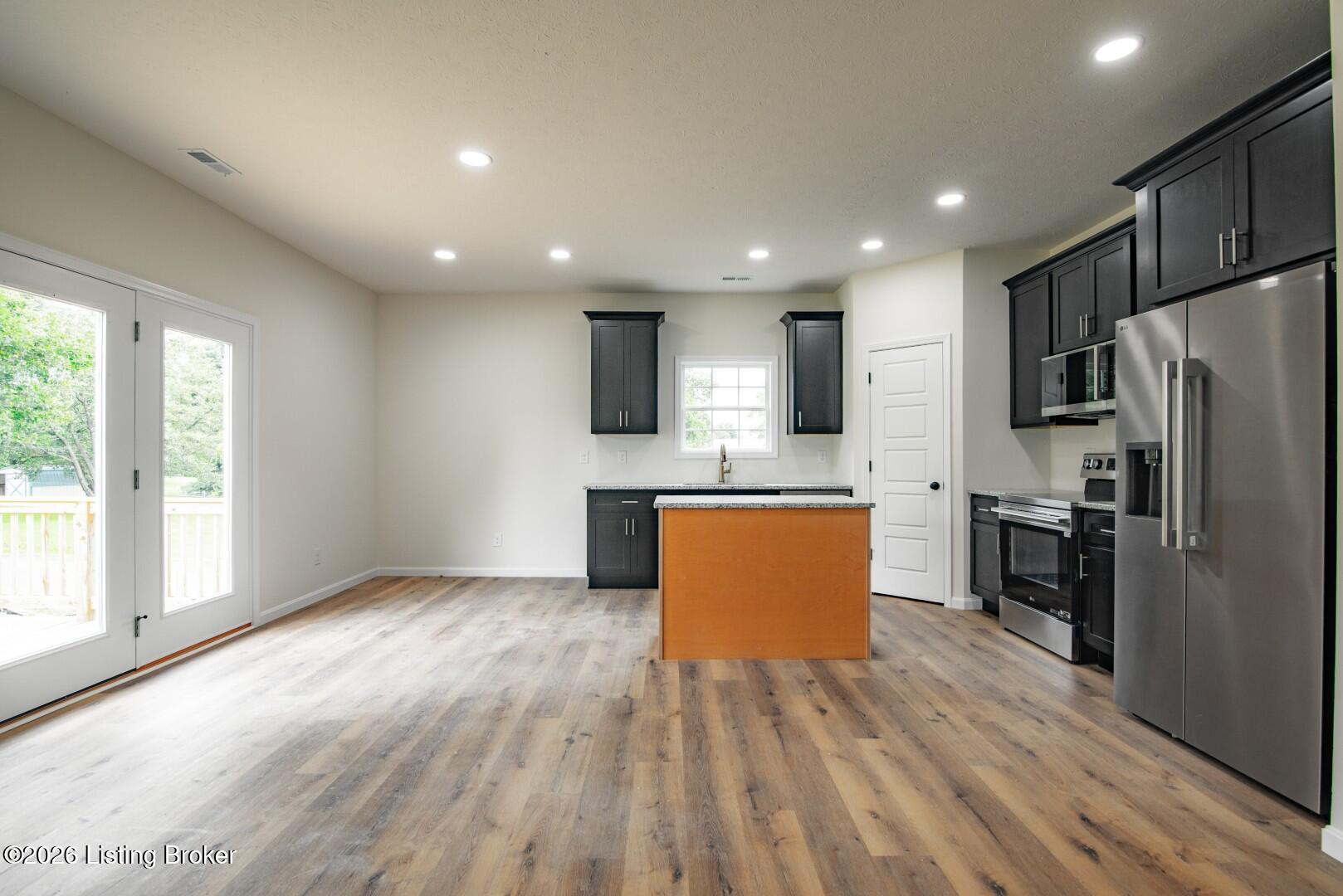 333 B First St Property Photo 10
