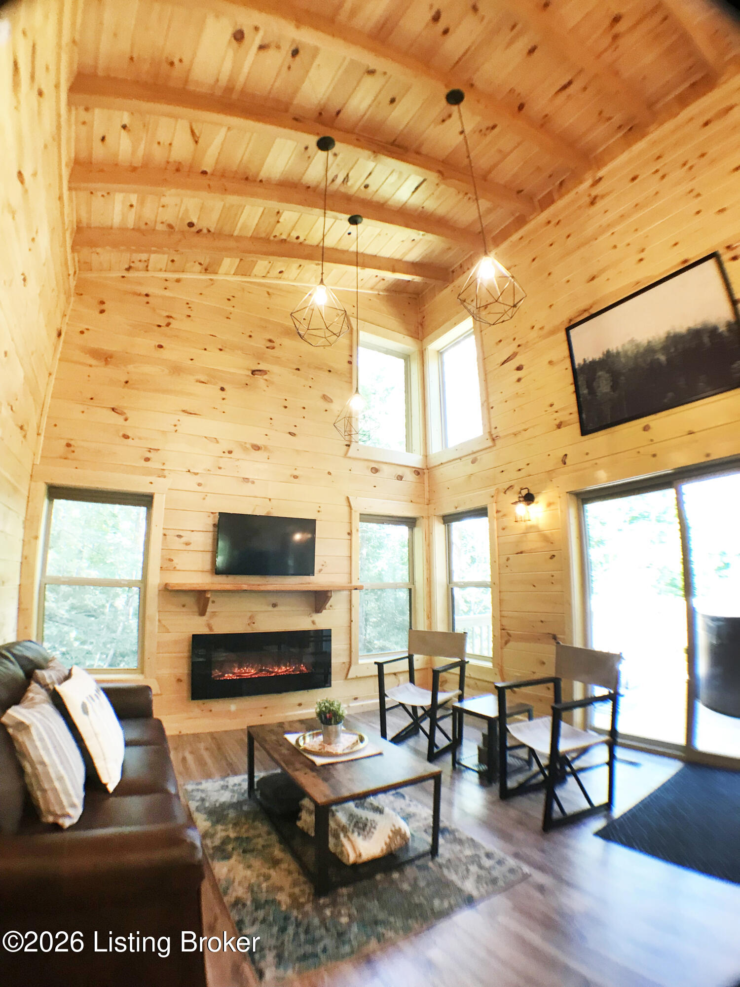578 Scenic Heights Rd Property Photo 5