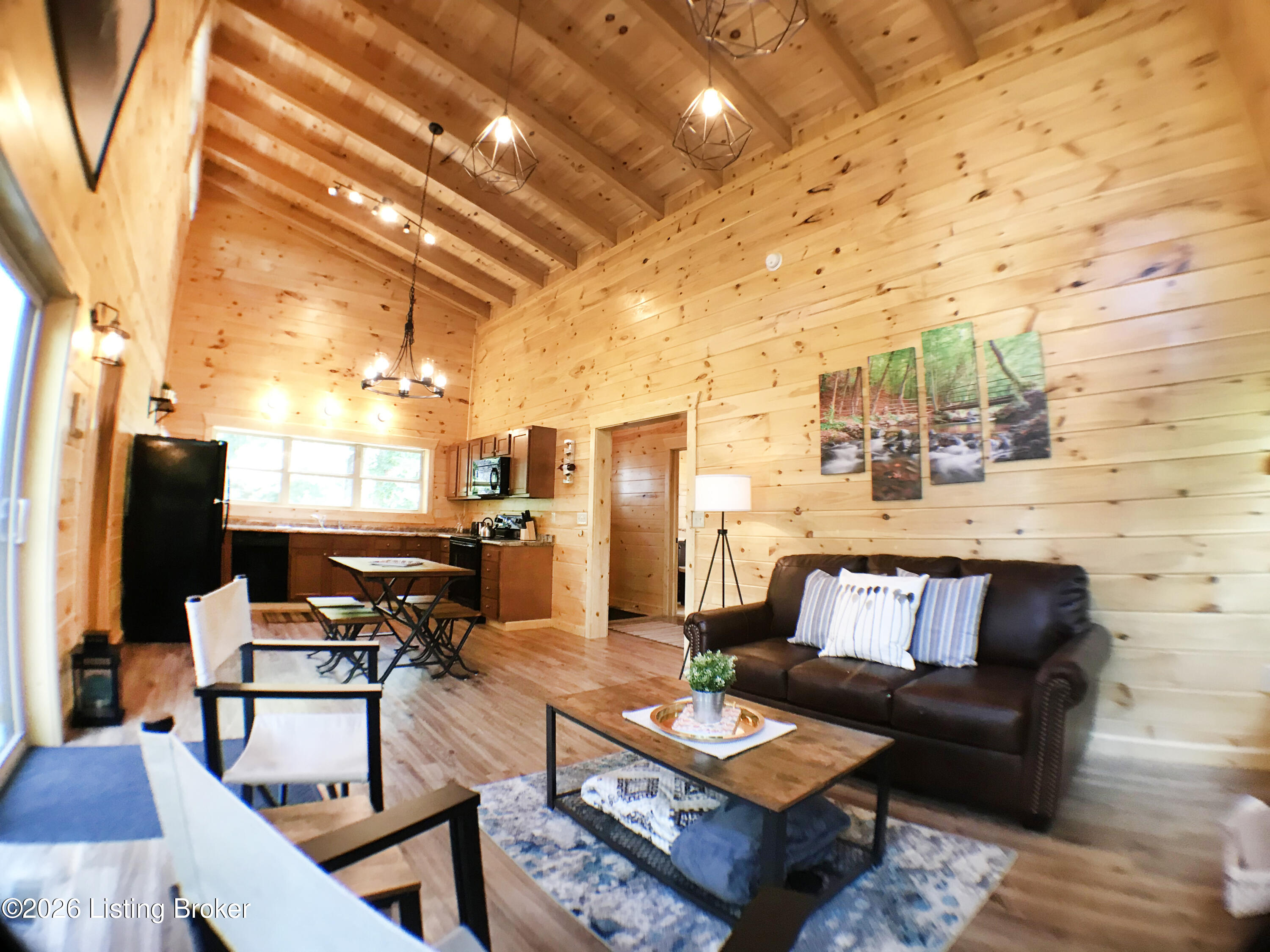 578 Scenic Heights Rd Property Photo 6