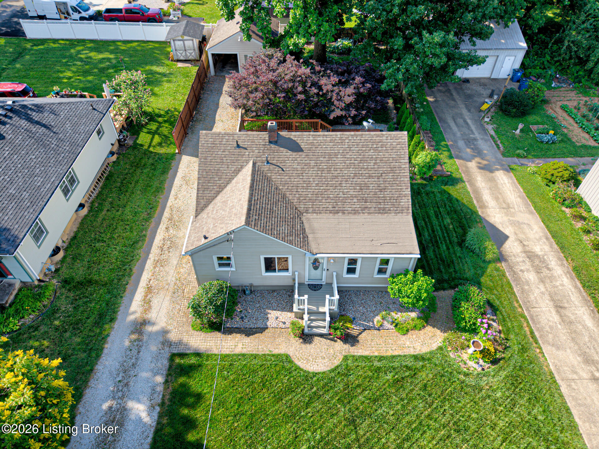 11612 Frank Ave Property Photo 4