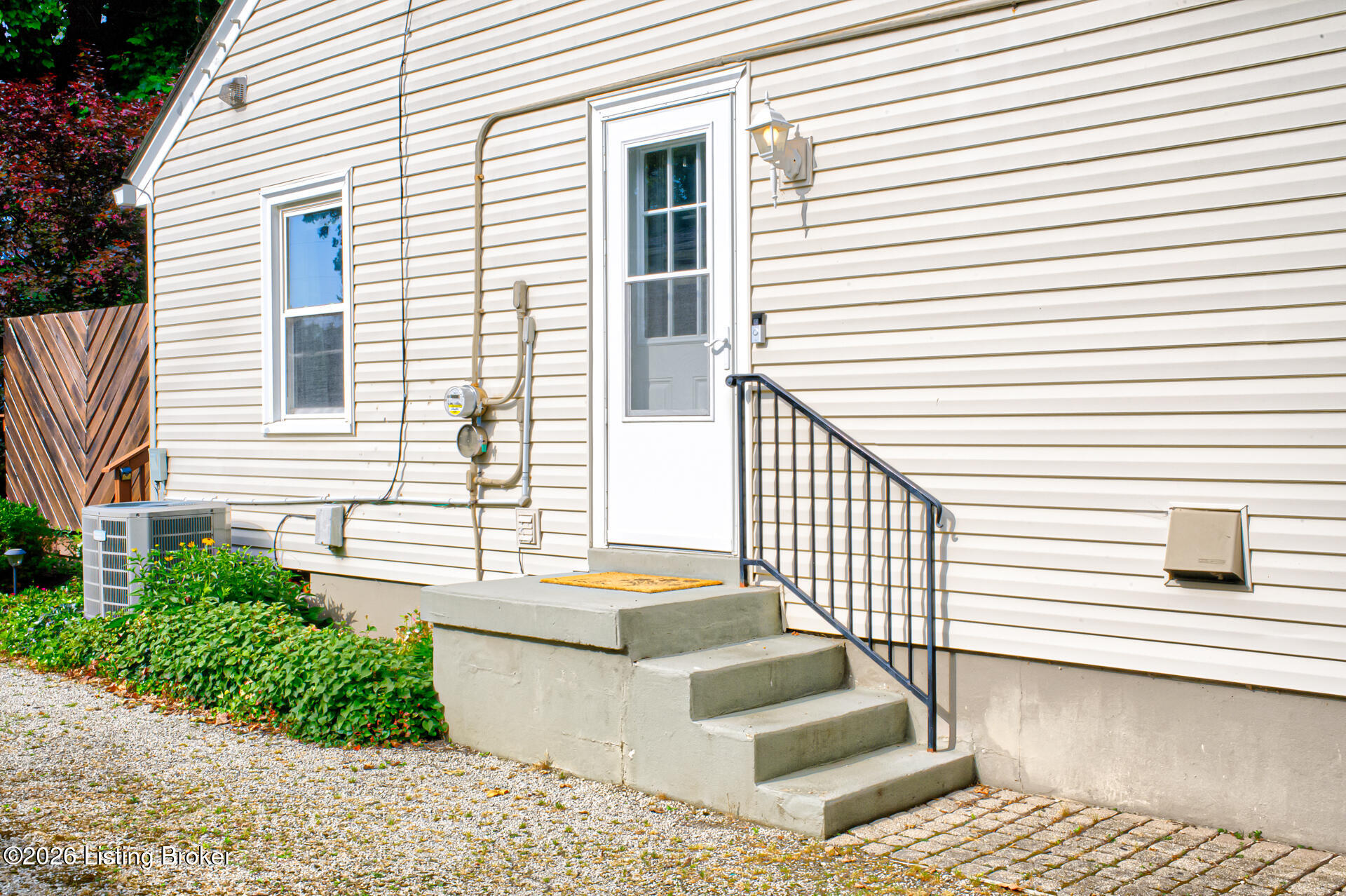 11612 Frank Ave Property Photo 24