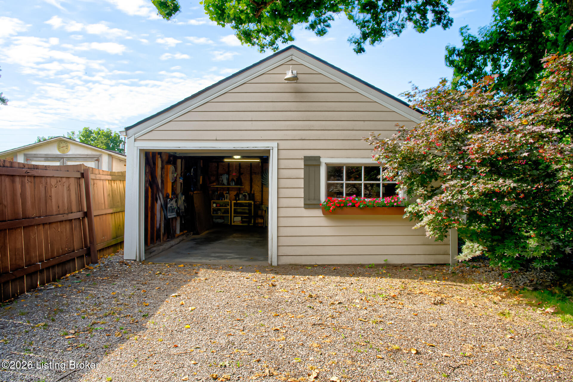 11612 Frank Ave Property Photo 36