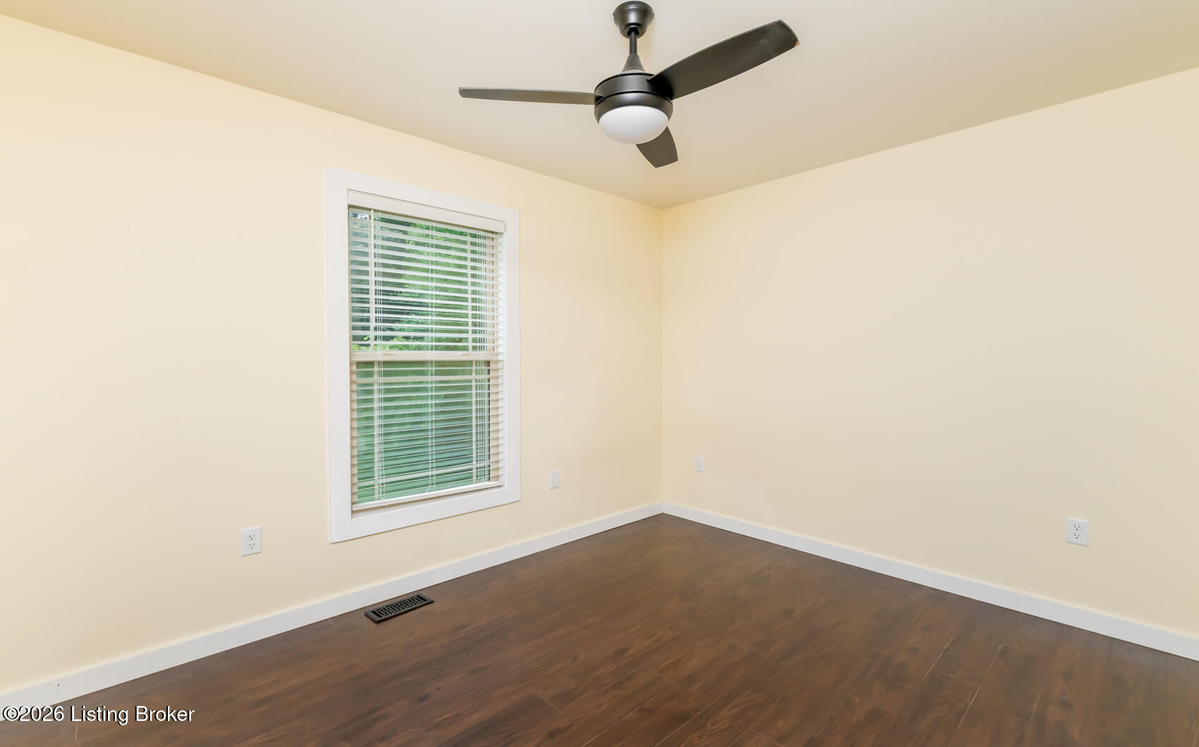 369 Meadowview Dr Property Photo 43
